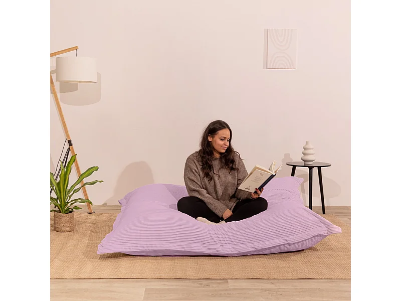 Pouf velours côtelé déhoussable 180 x 140 cm violet parme