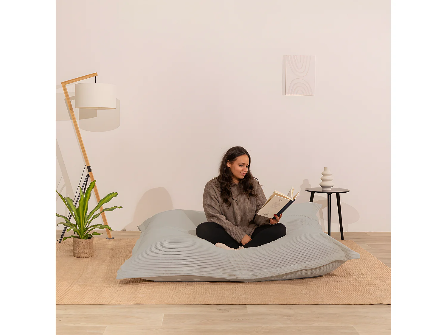 Pouf velours côtelé déhoussable gris clair 180 x 140 cm