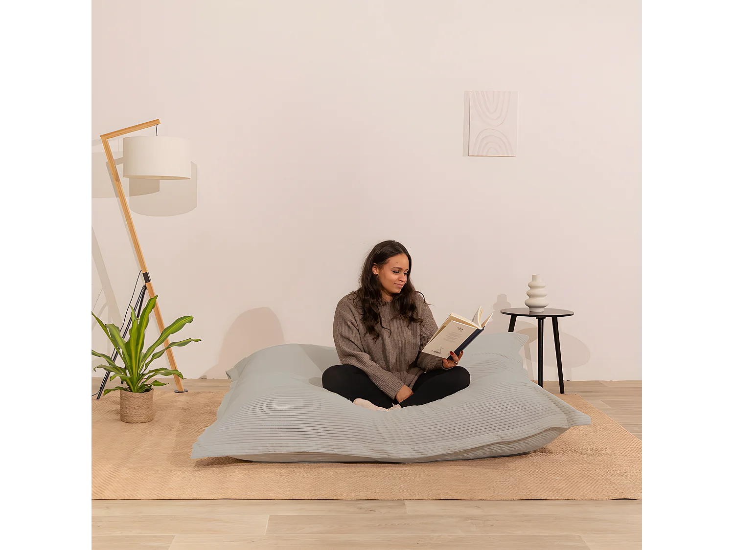 Pouf velours côtelé déhoussable gris clair 180 x 140 cm