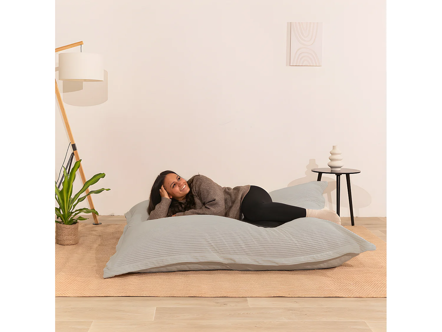 Pouf velours côtelé déhoussable gris clair 180 x 140 cm