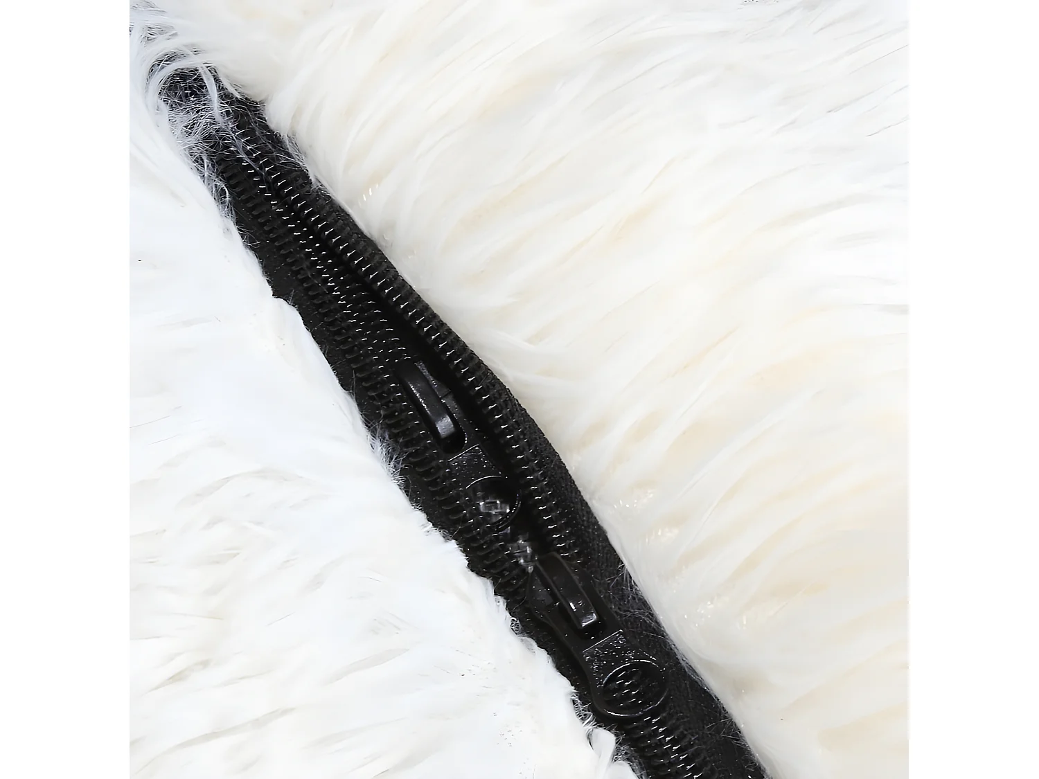 Pouf géant déhoussable fausse fourrure blanc 160 cm