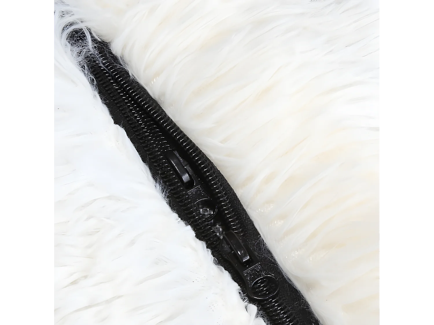 Pouf géant déhoussable fausse fourrure blanc 160 cm