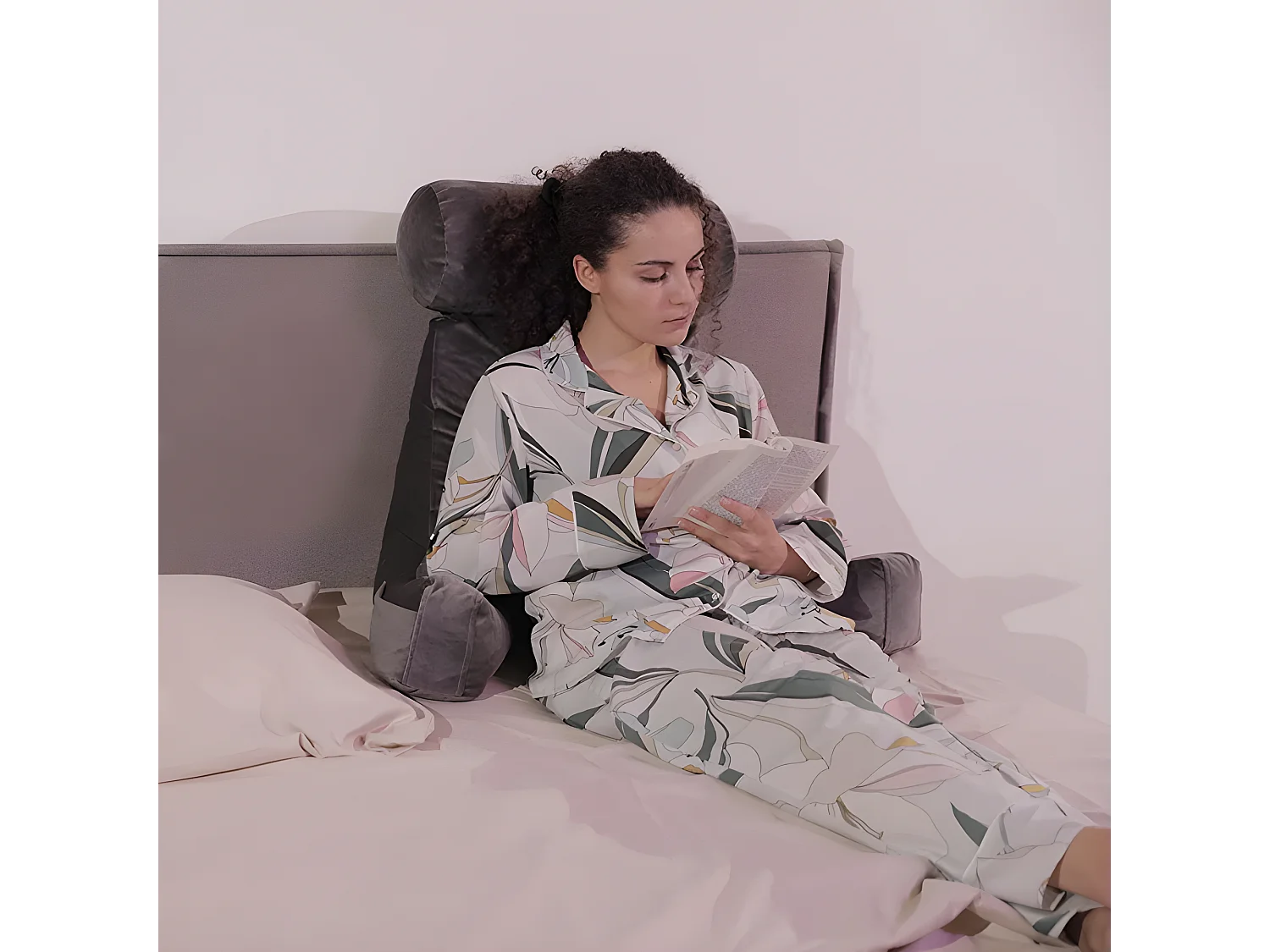 Coussin de lecture velours noir 65 x 80 cm