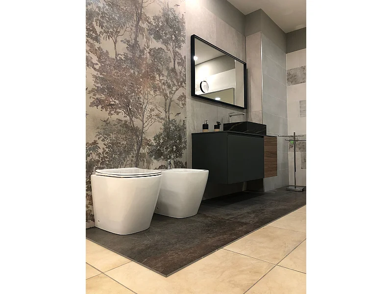 Moon Coppia di Sanitari a Terra Senza Brida con scarico Rimless , wc , Bidet e Coprivaso soft-close , Fissaggi e curva tecnica inclusa