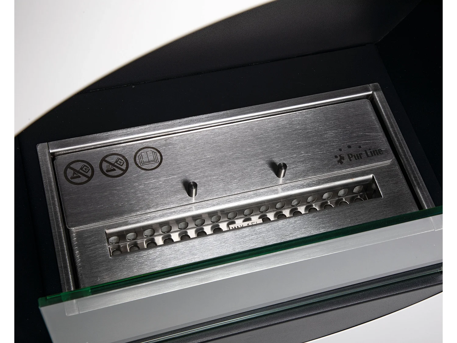 Cheminée à l'éthanol au sol en acier laqué blanc