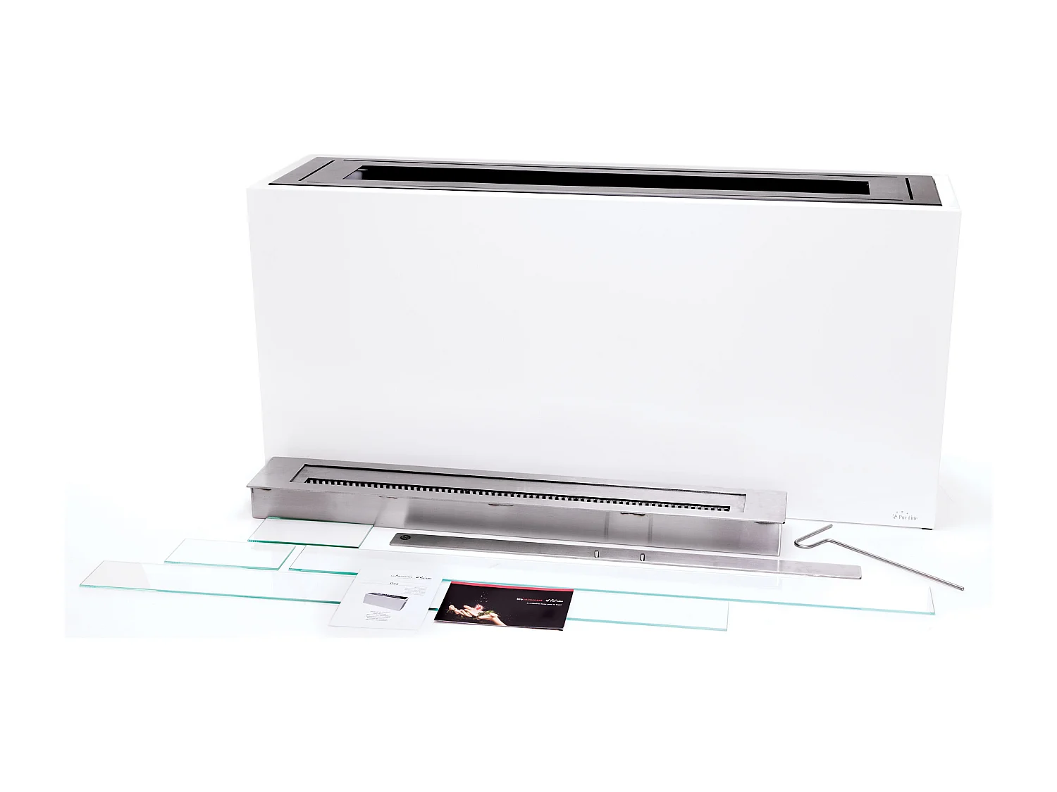 Grande cheminée à l'éthanol au sol en acier blanc et 3 brûleurs.