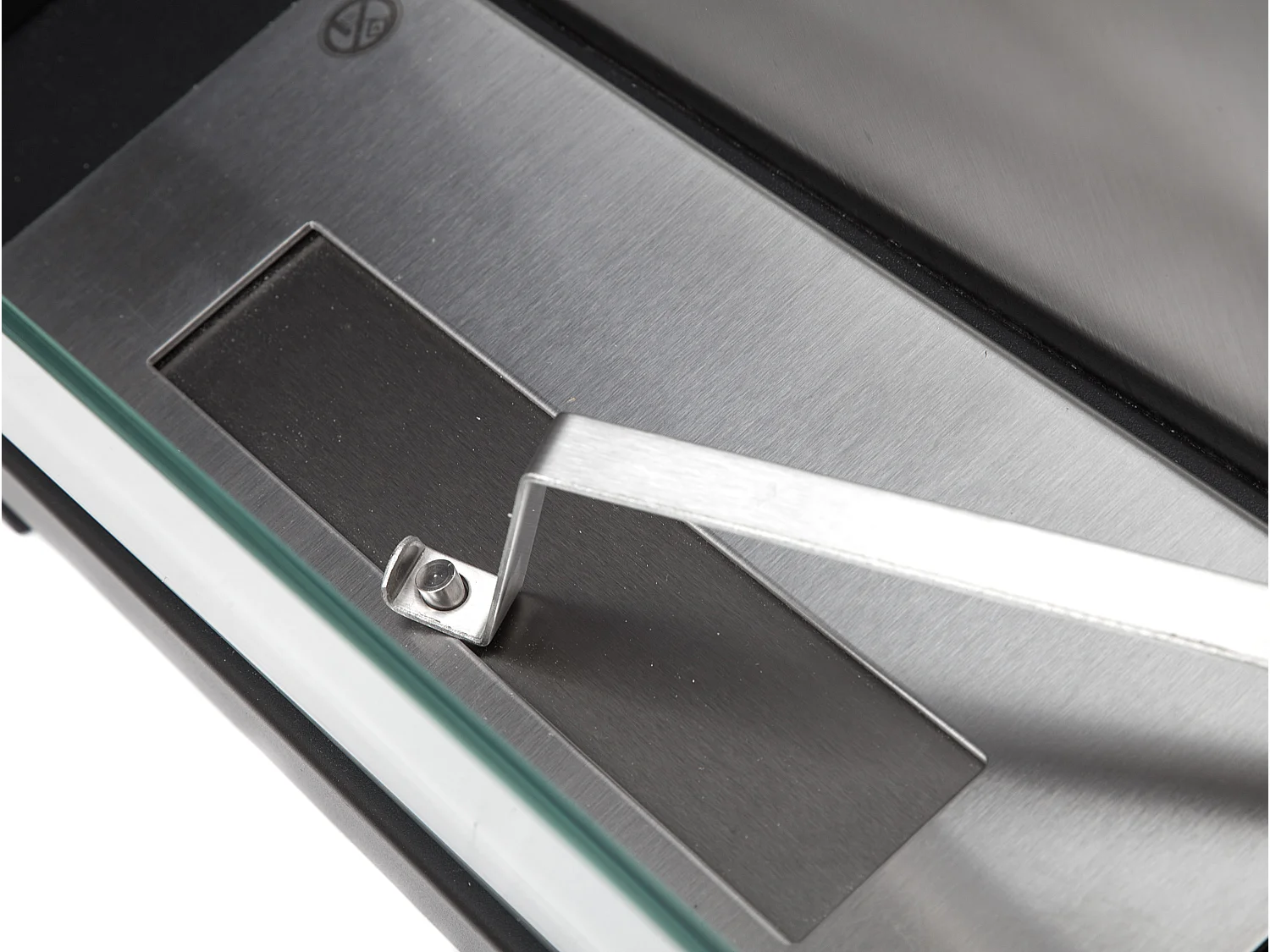 Wandgemonteerde ethanolhaard in zwart roestvrij staal design