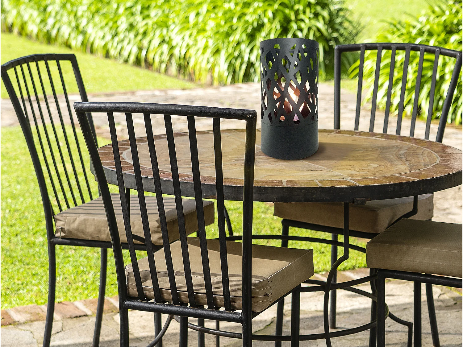 Lareira de mesa cilíndrica a etanol em aço preto