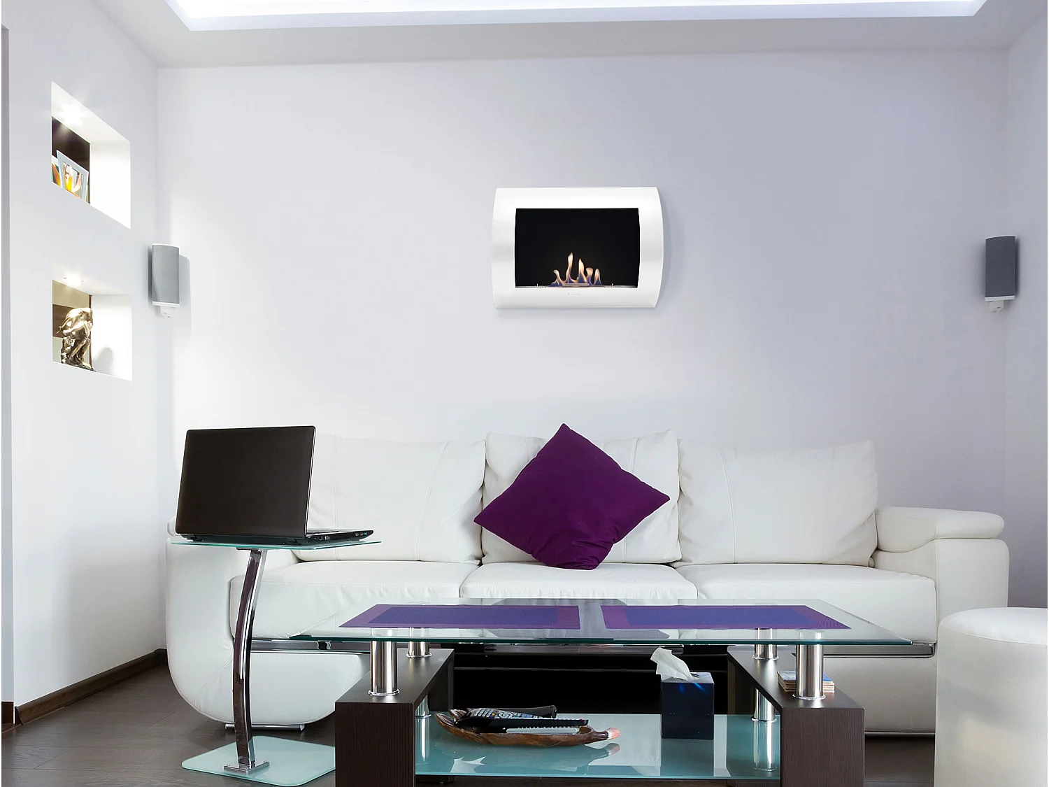 Cheminée à l'éthanol en acier incurvé