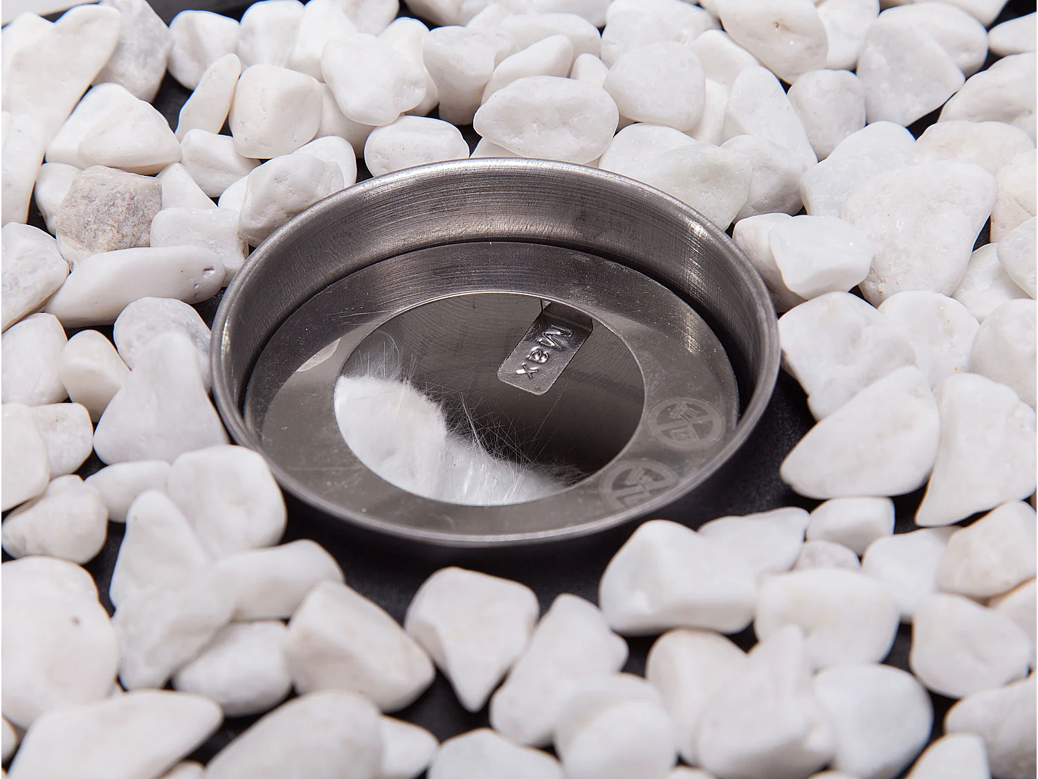 Cheminée éthanol de table en métal noir