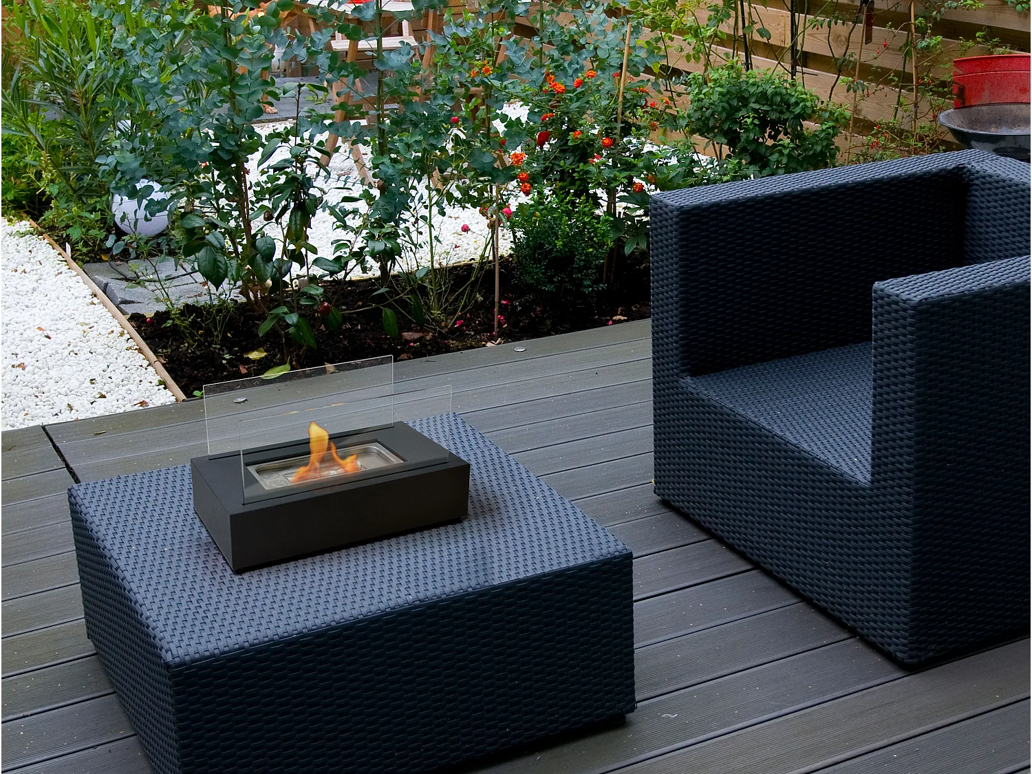 Chimenea de etanol de sobremesa con dos pantallas de cristal templado