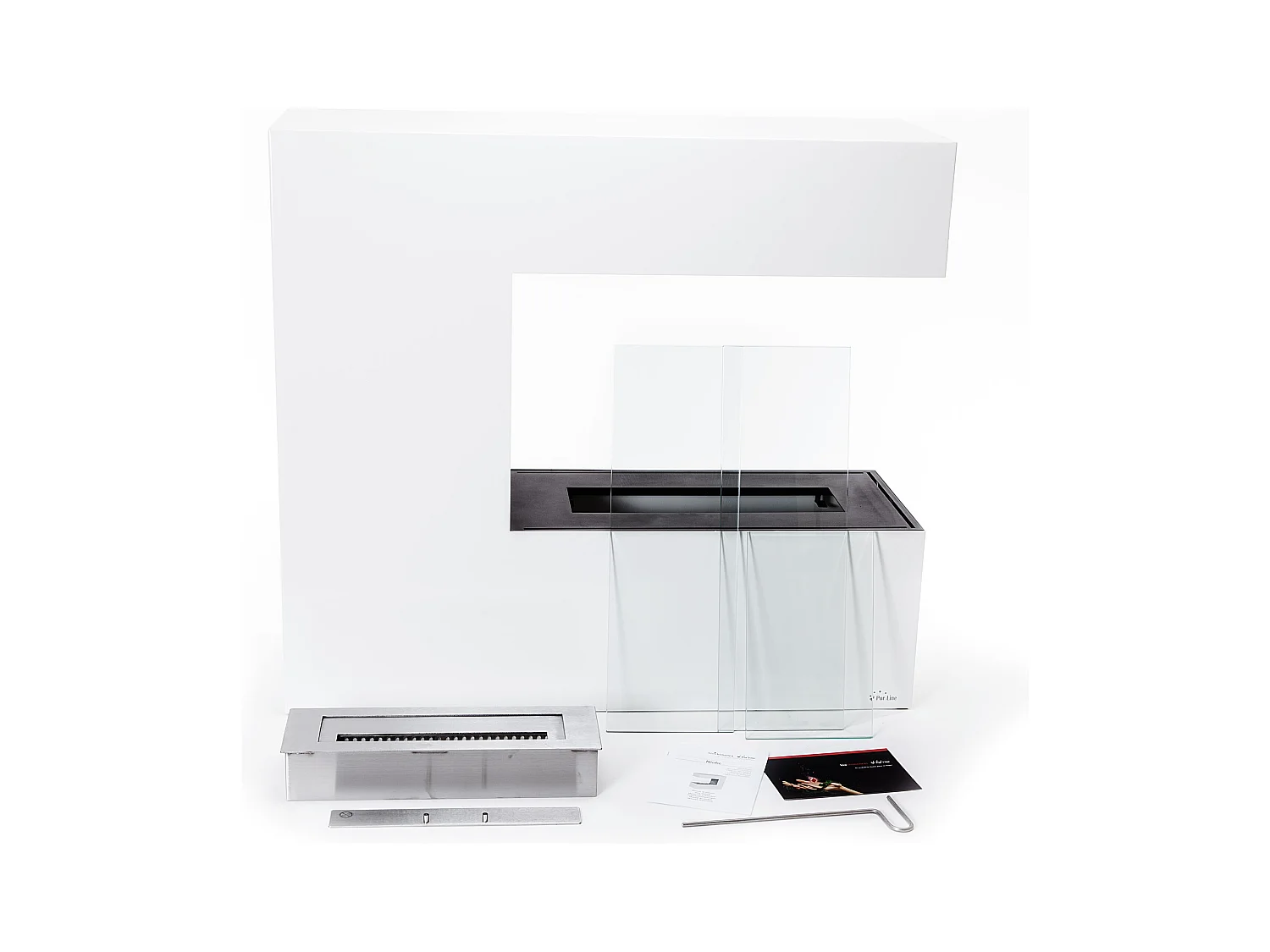 Cheminée à l'éthanol au sol en acier blanc et verre trempé