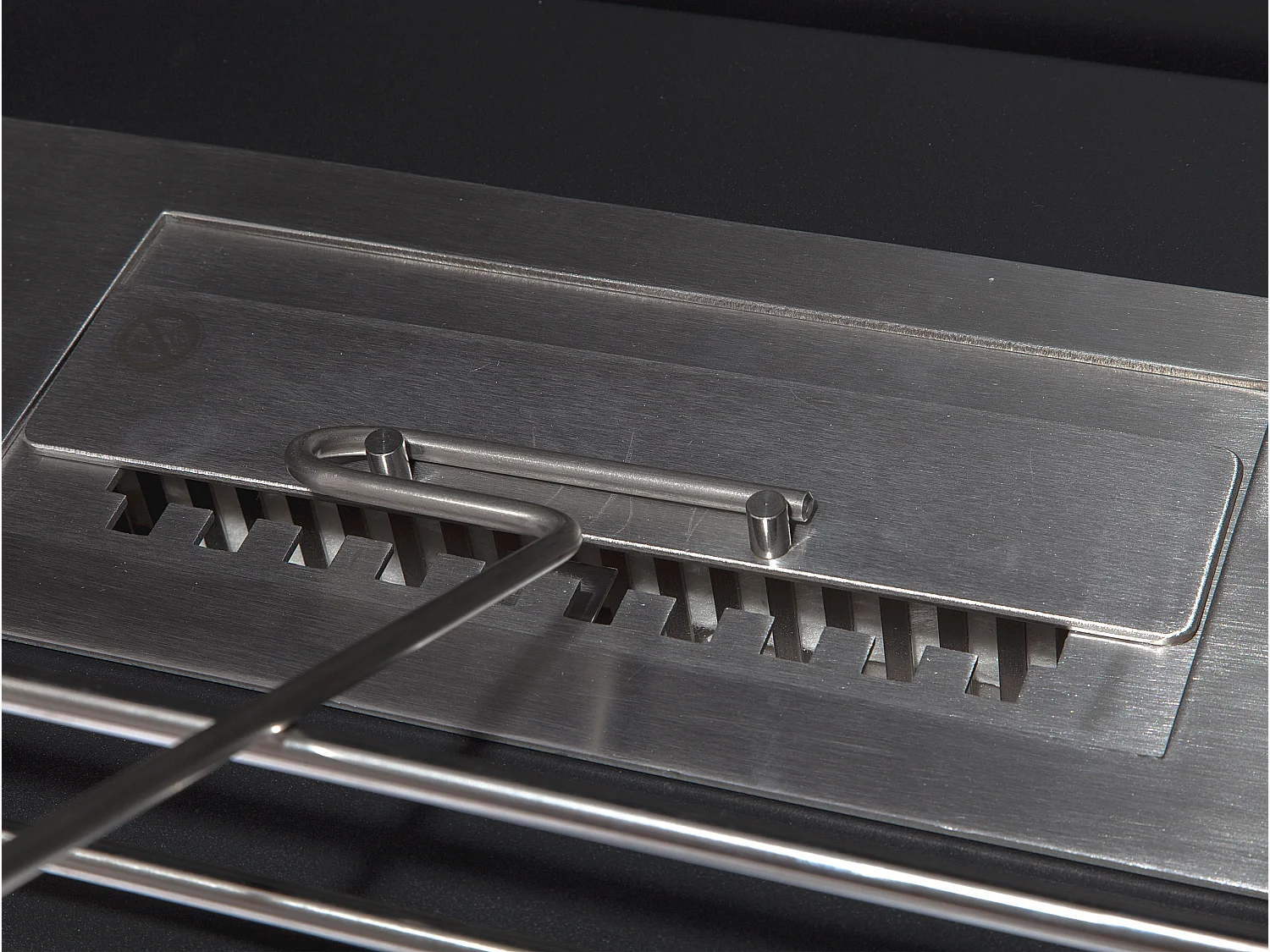 Biolareira de design quadrado de chão em aço lacado branco