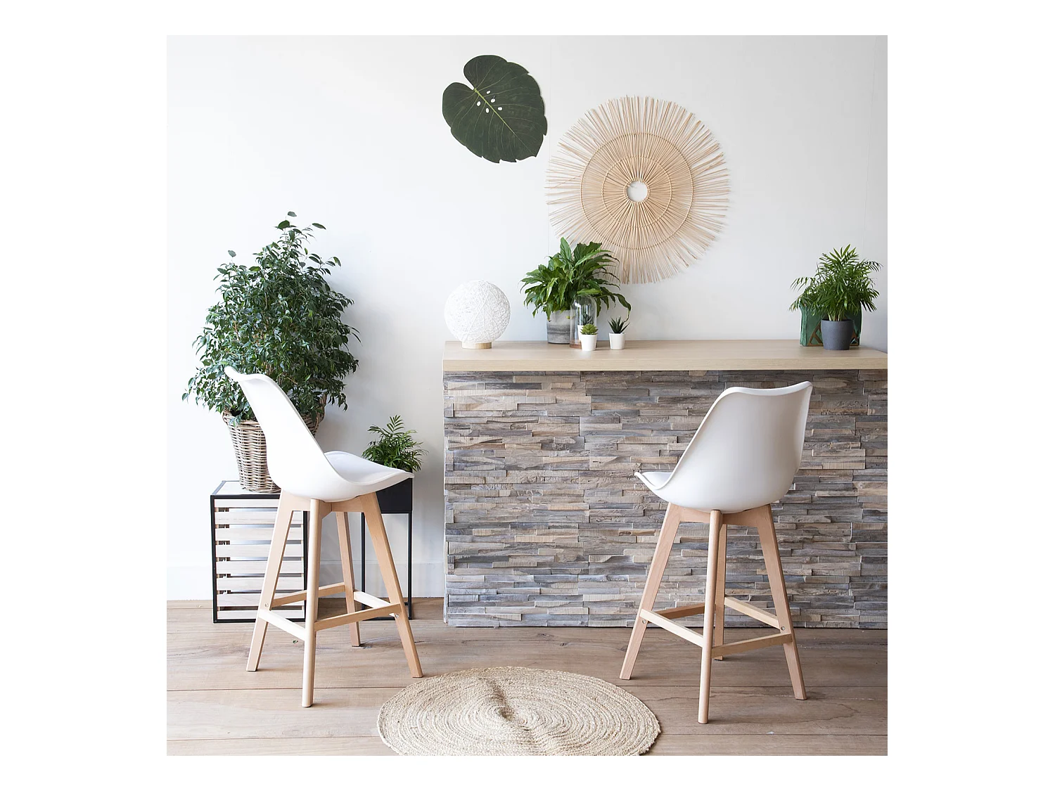 Lot de 2 tabourets scandinaves SVEN blanc avec coussin - HAPPY GARDEN