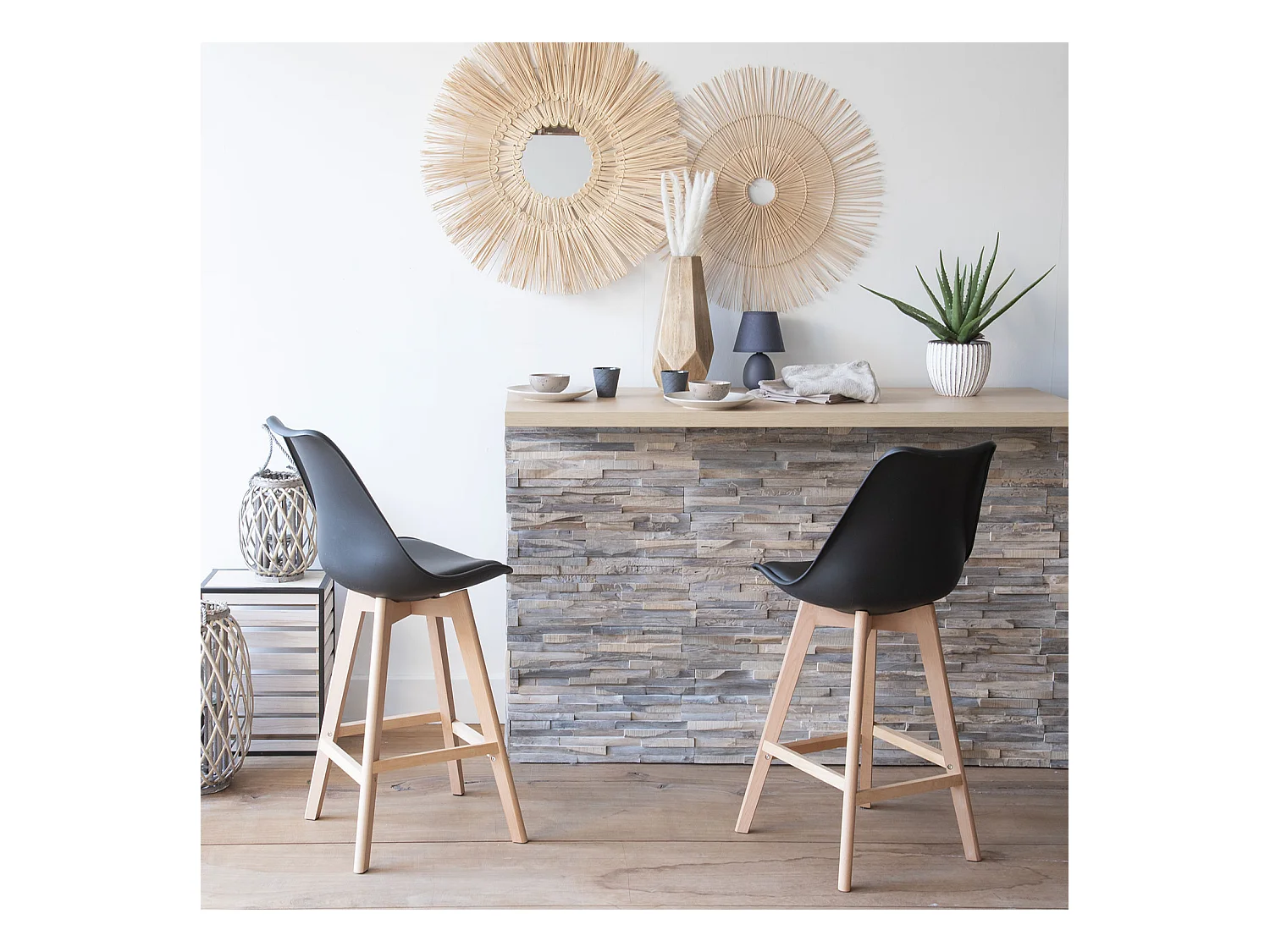 Lot de 2 tabourets scandinaves SVEN noir avec coussin - HAPPY GARDEN