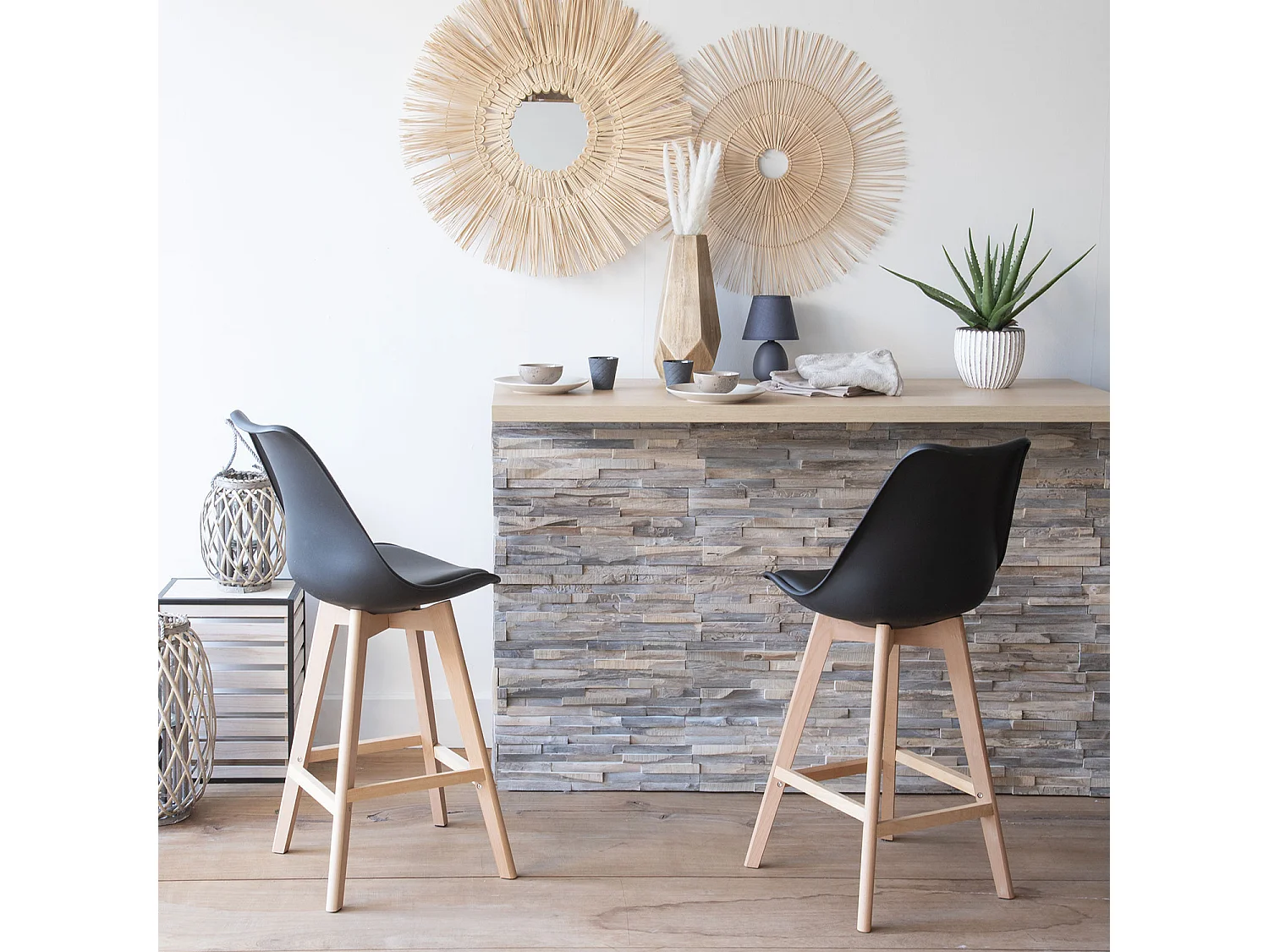 Lot de 2 tabourets scandinaves SVEN noir avec coussin - HAPPY GARDEN