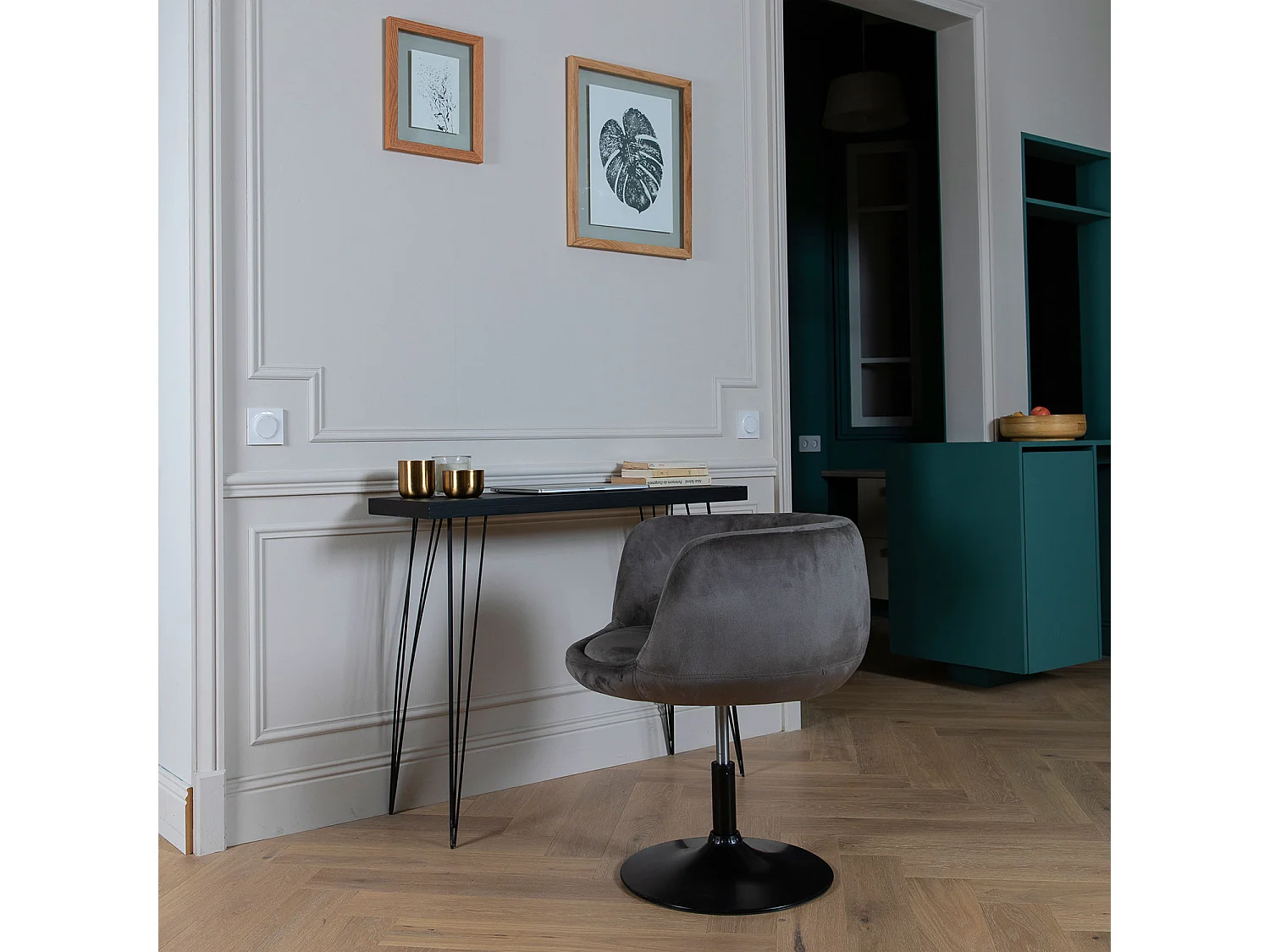 Tabouret de bar en velours gris NOLAN - HAPPY GARDEN