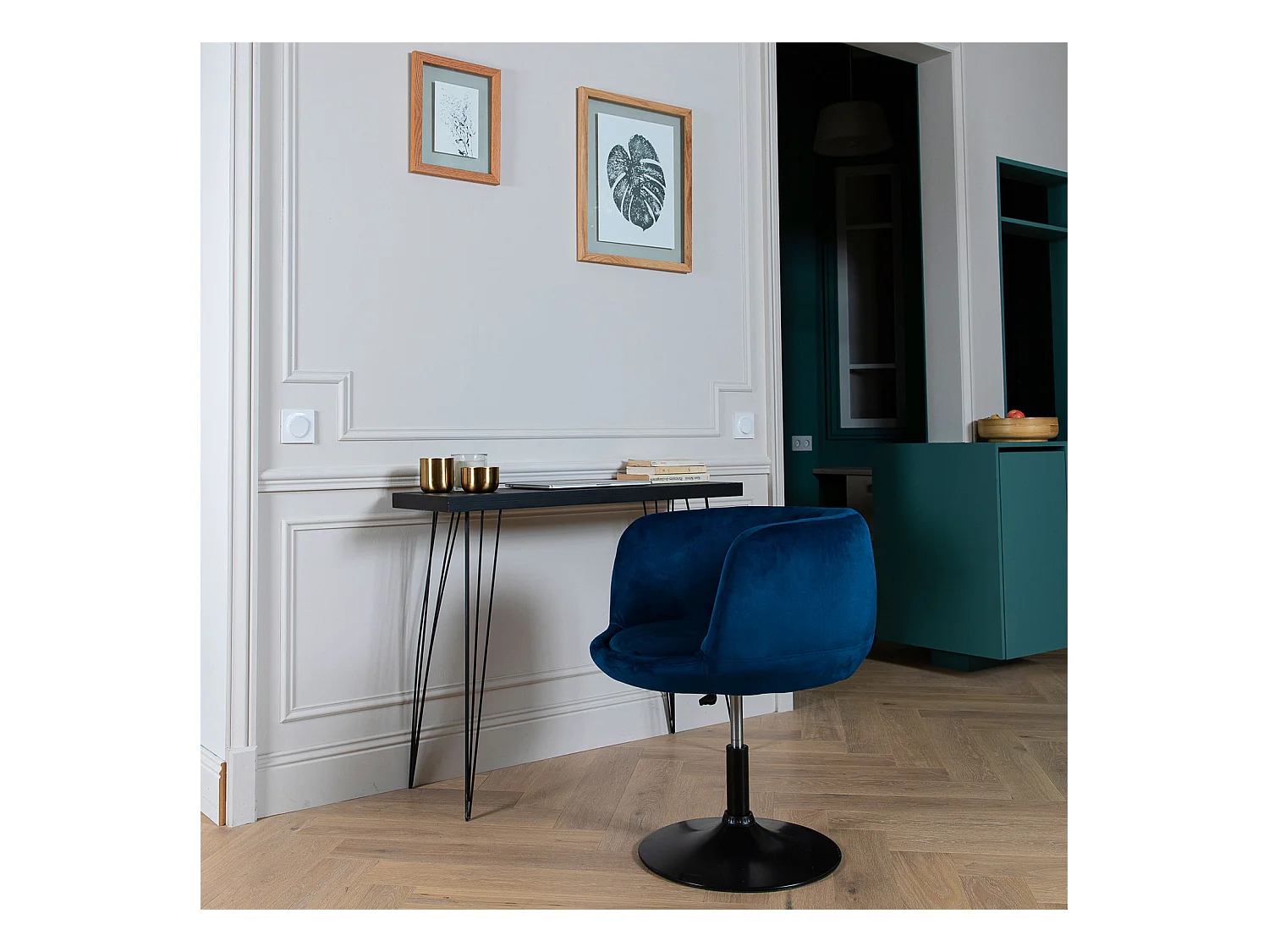 Tabouret de bar en velours bleu NOLAN - HAPPY GARDEN