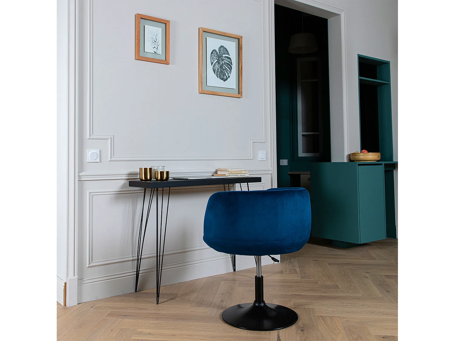 Tabouret de bar en velours bleu NOLAN - HAPPY GARDEN