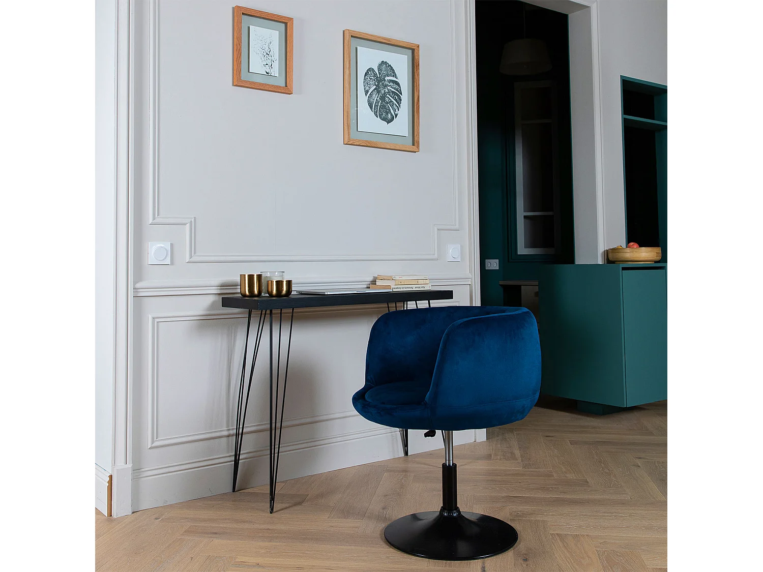 Tabouret de bar en velours bleu NOLAN - HAPPY GARDEN