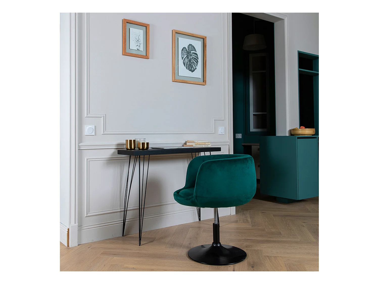 Tabouret de bar en velours vert NOLAN - HAPPY GARDEN