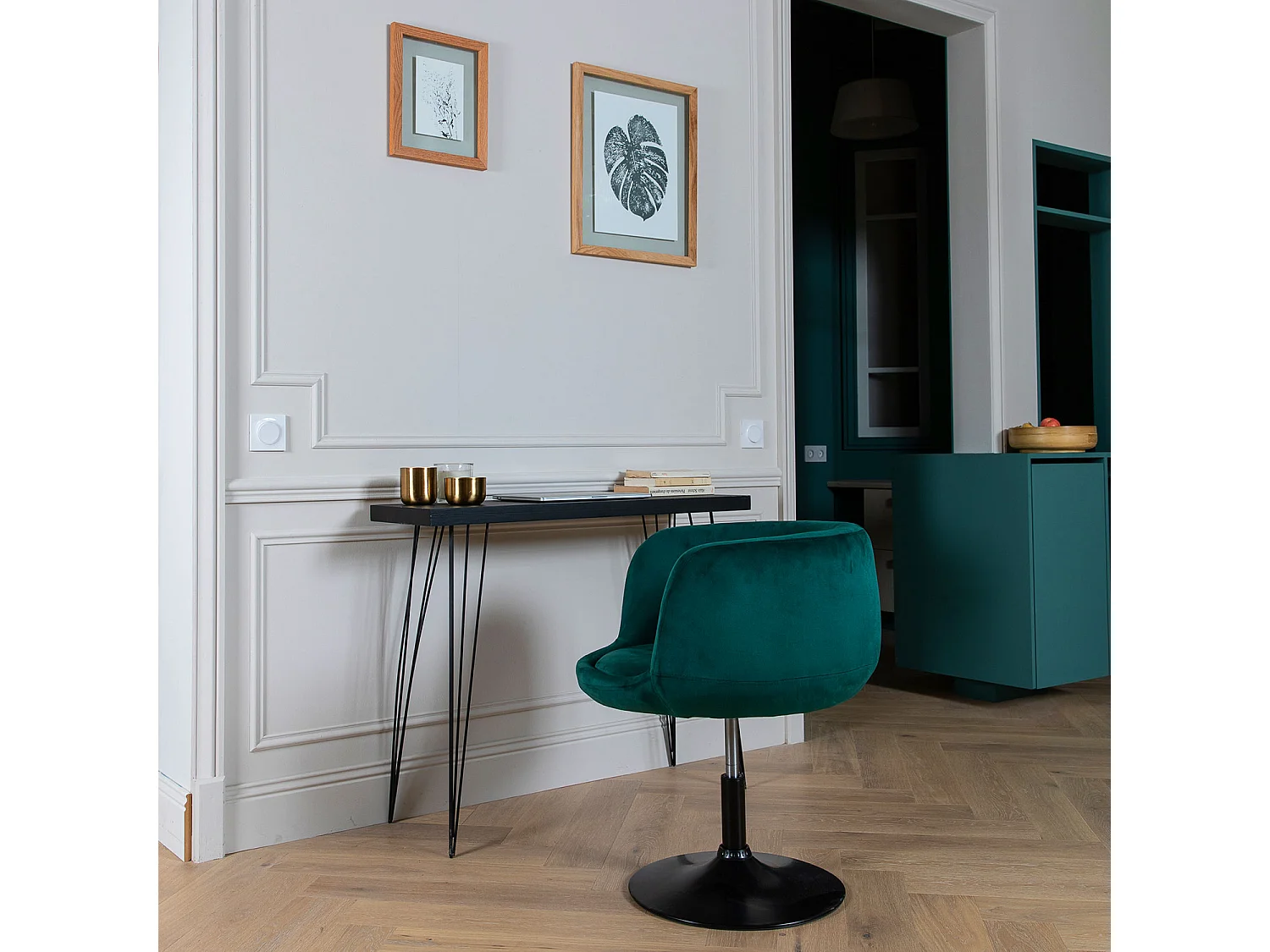 Tabouret de bar en velours vert NOLAN - HAPPY GARDEN