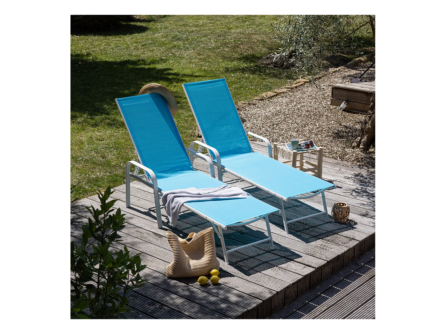 Lot de 2 bains de soleil SARDINIA en textilène bleu - structure blanche - HAPPY GARDEN