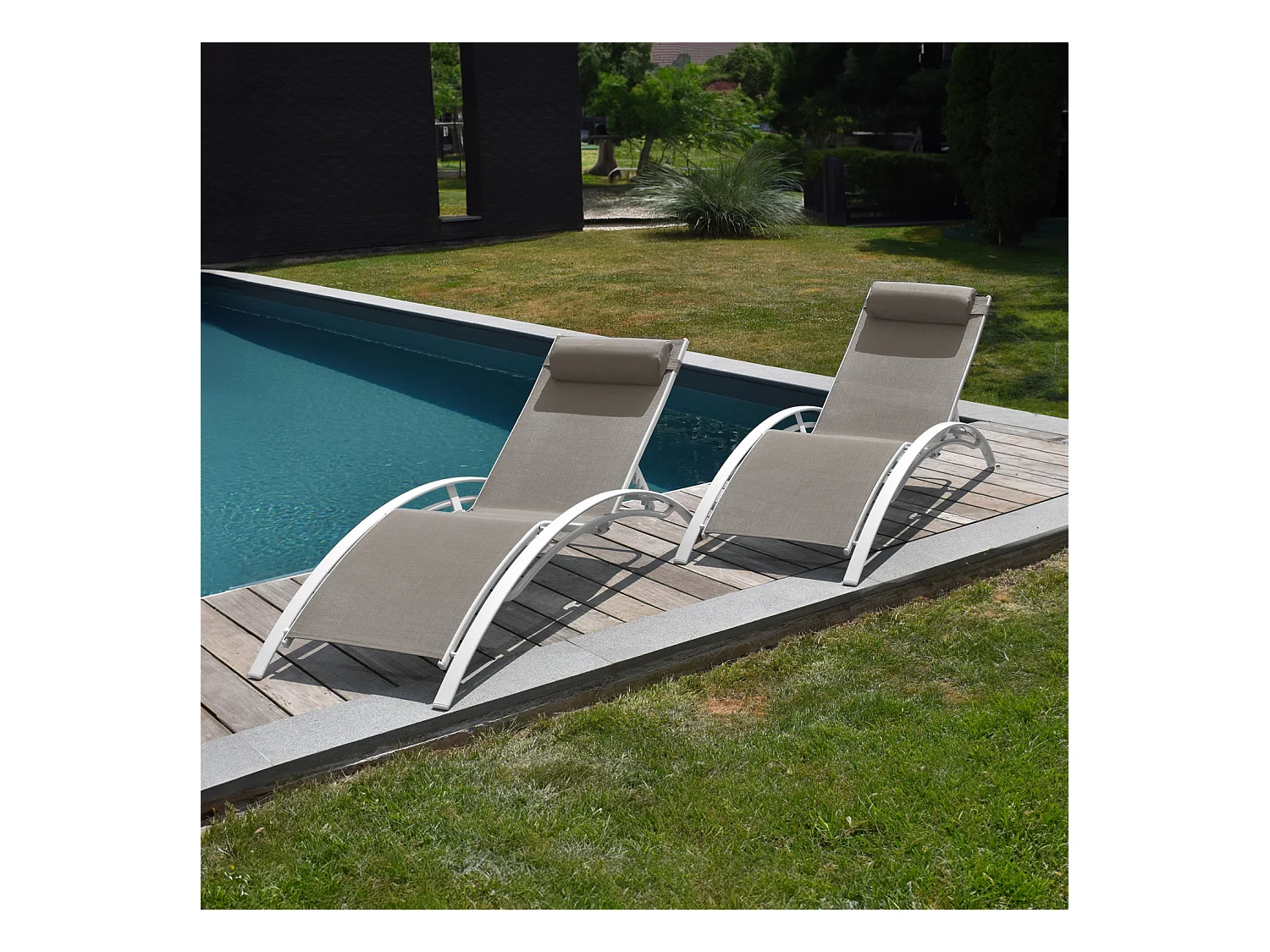 Lot de 2 transats GALAPAGOS en textilène taupe - aluminium blanc - HAPPY GARDEN