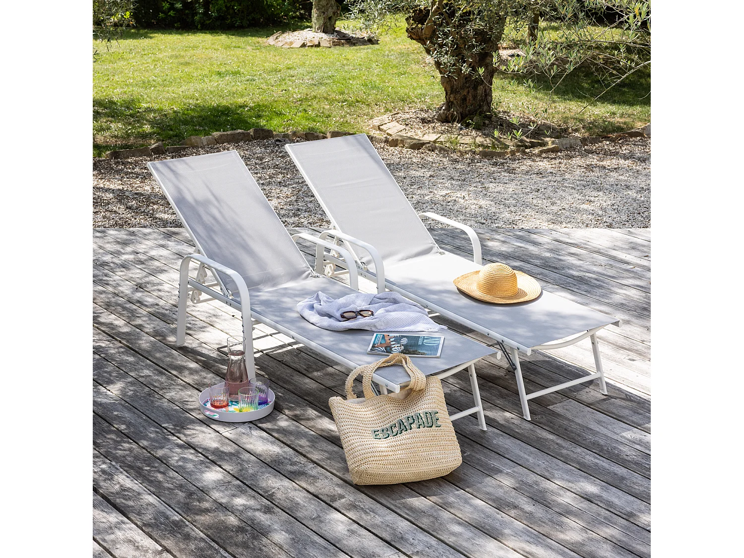 Lot de 2 bains de soleil SARDINIA en textilène gris - structure blanche - HAPPY GARDEN