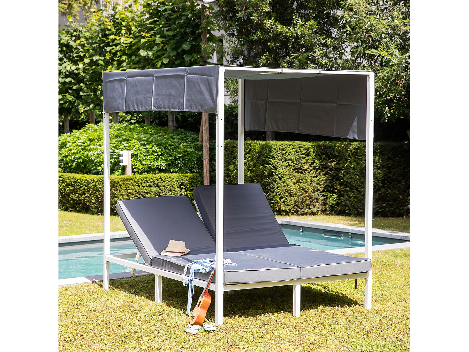 Lit à baldaquin d'extérieur BARBADOS - aluminium blanc/coussins gris - HAPPY GARDEN