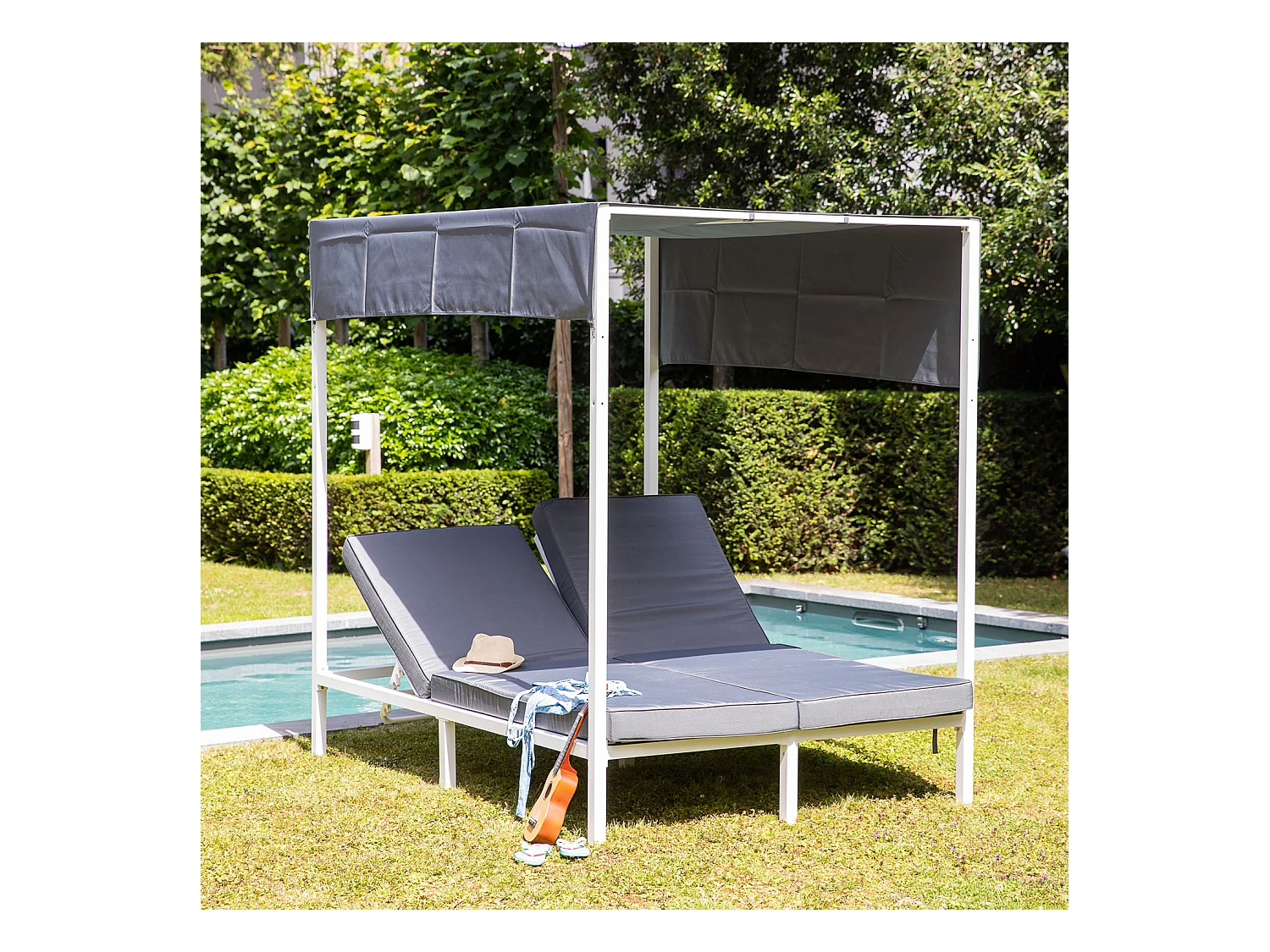BARBADOS buitenhemelbed - wit aluminium/grijze kussens
