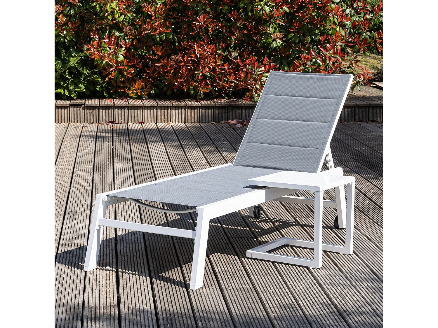 Set bain de soleil et table d'appoint BARBADOS en textilène gris - aluminium blanc - HAPPY GARDEN