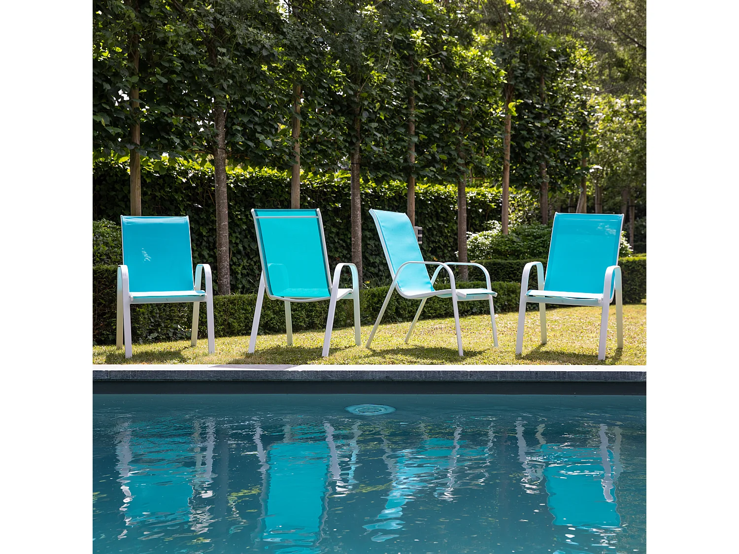 Set van 4 MARBELLA stoelen in blauw textilene - wit aluminium