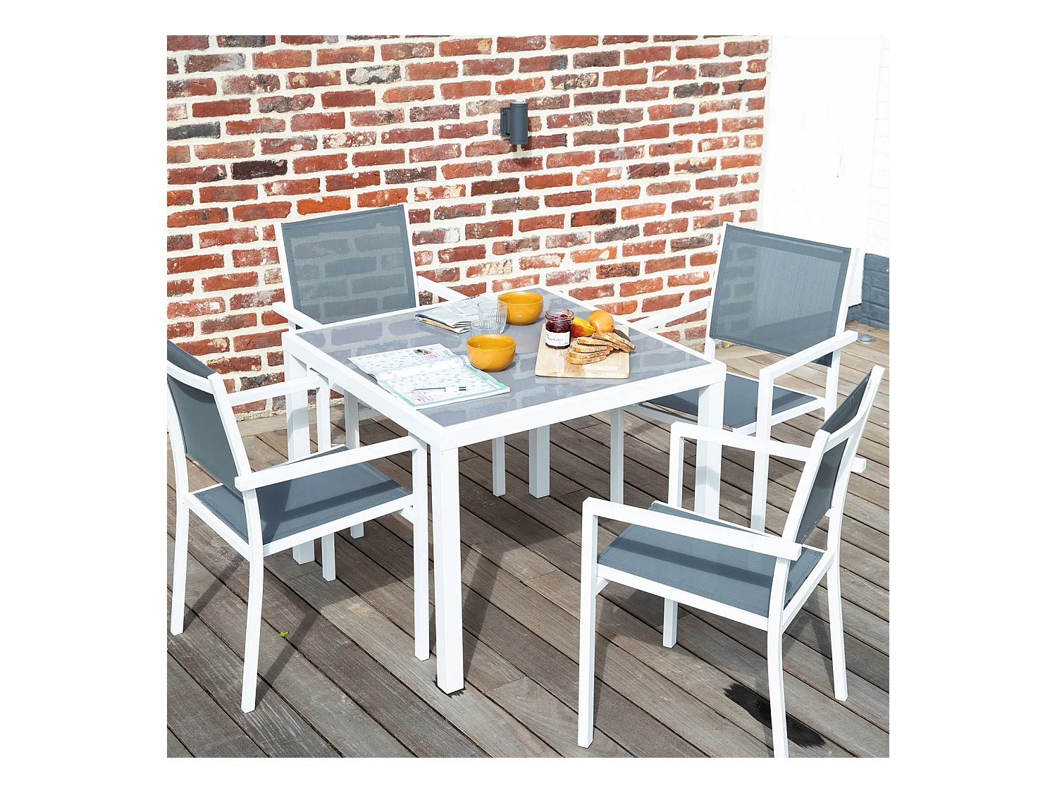 Salon de jardin BERGAMO en textilène gris 4 places - aluminium blanc - HAPPY GARDEN
