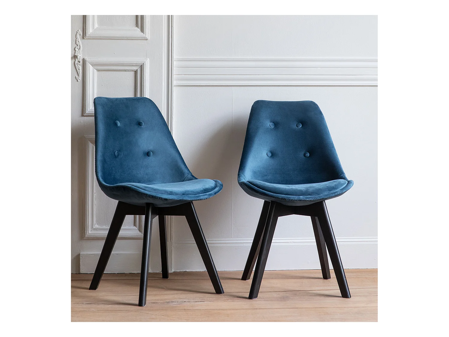 Lot de 2 chaises en velours NORA bleues avec coussin - HAPPY GARDEN