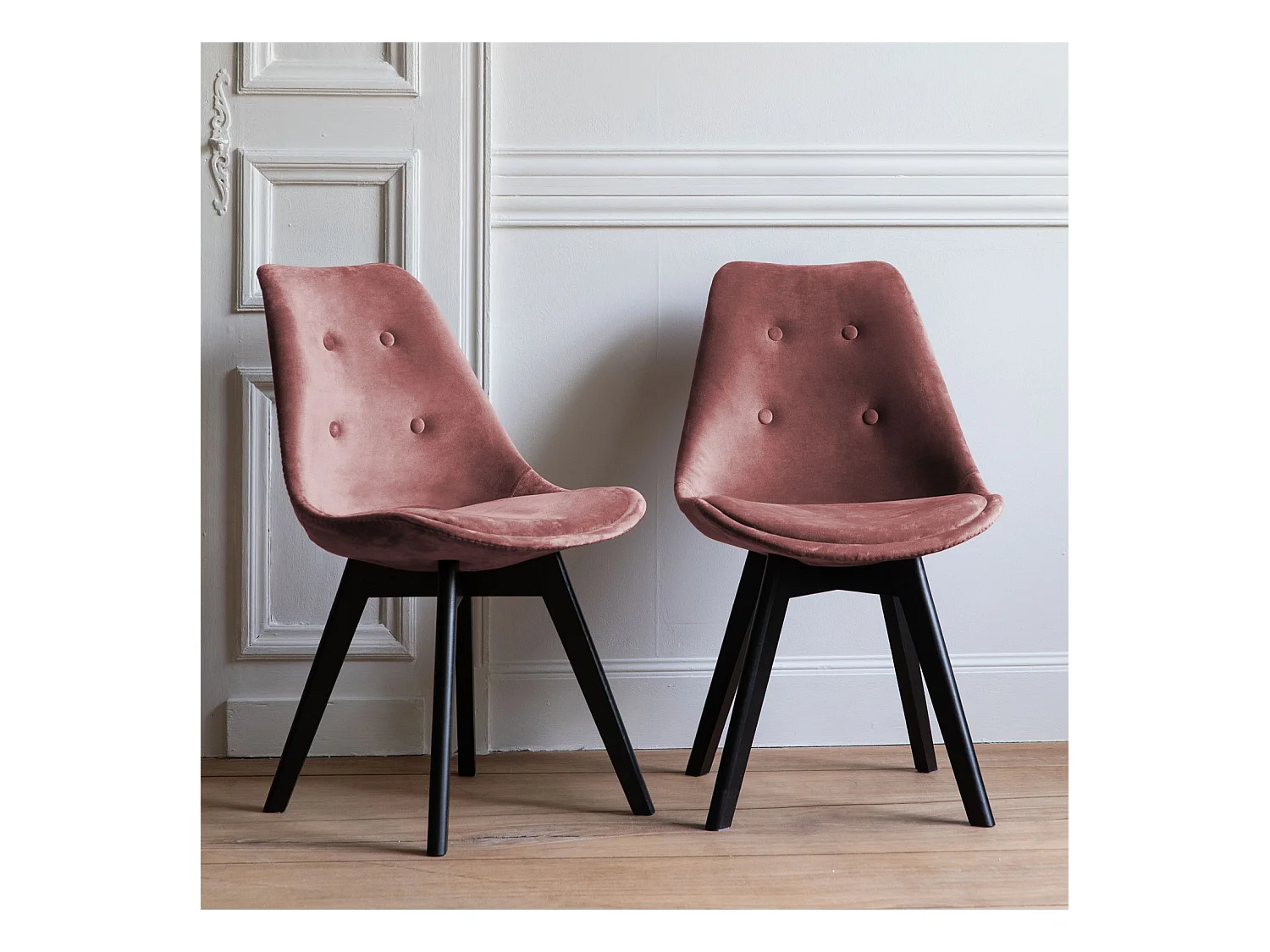 Set van 2 roze NORA fluwelen stoelen met kussen