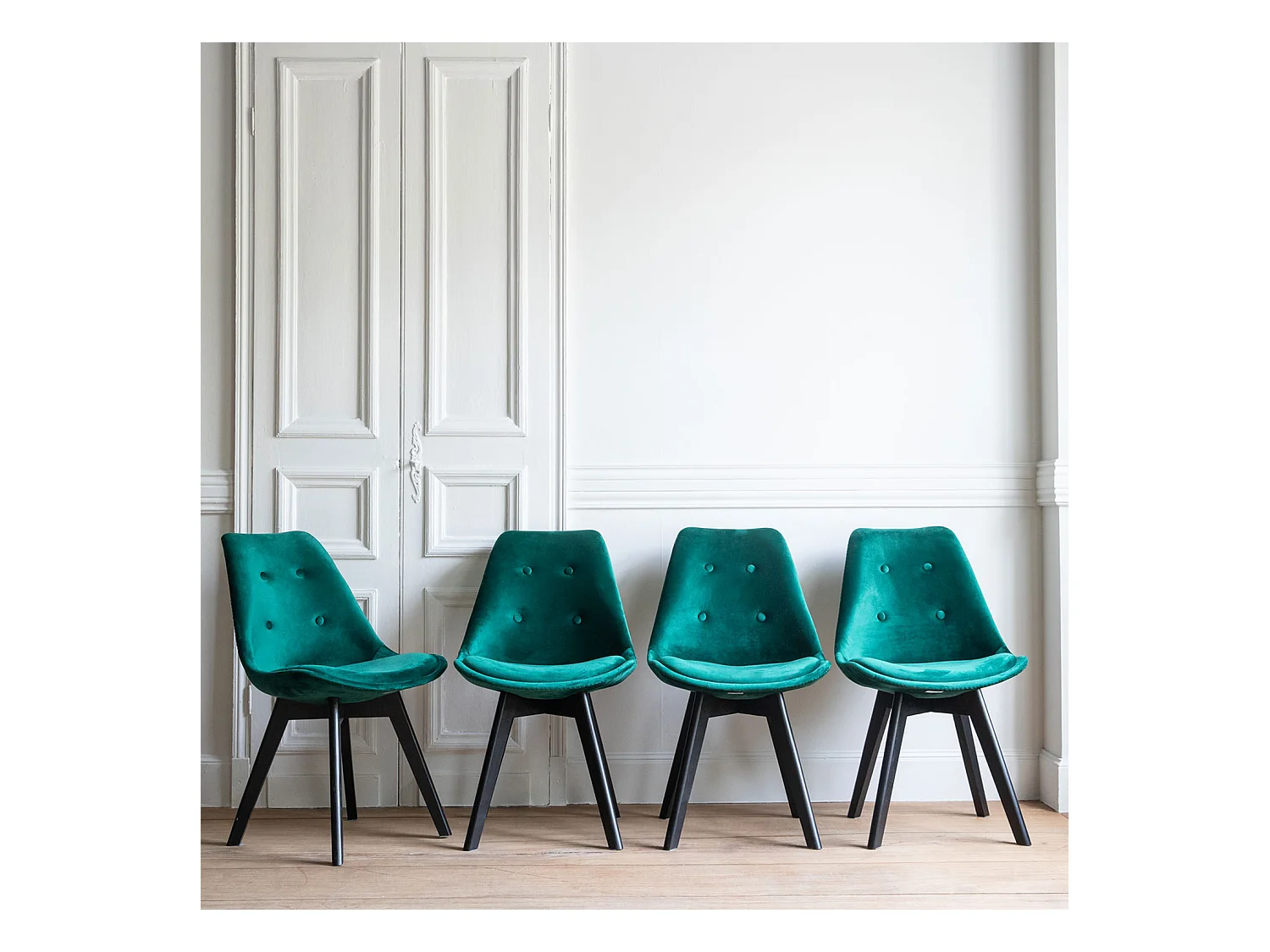 Lot de 4 chaises en velours NORA vertes avec coussin - HAPPY GARDEN