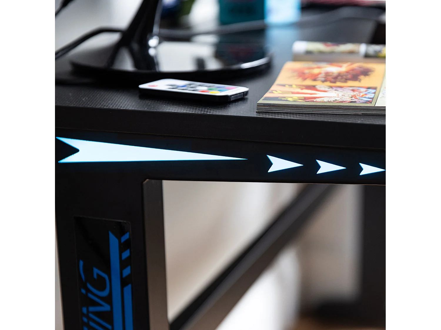 Bureau gamer à LED ALICE - HAPPY GARDEN