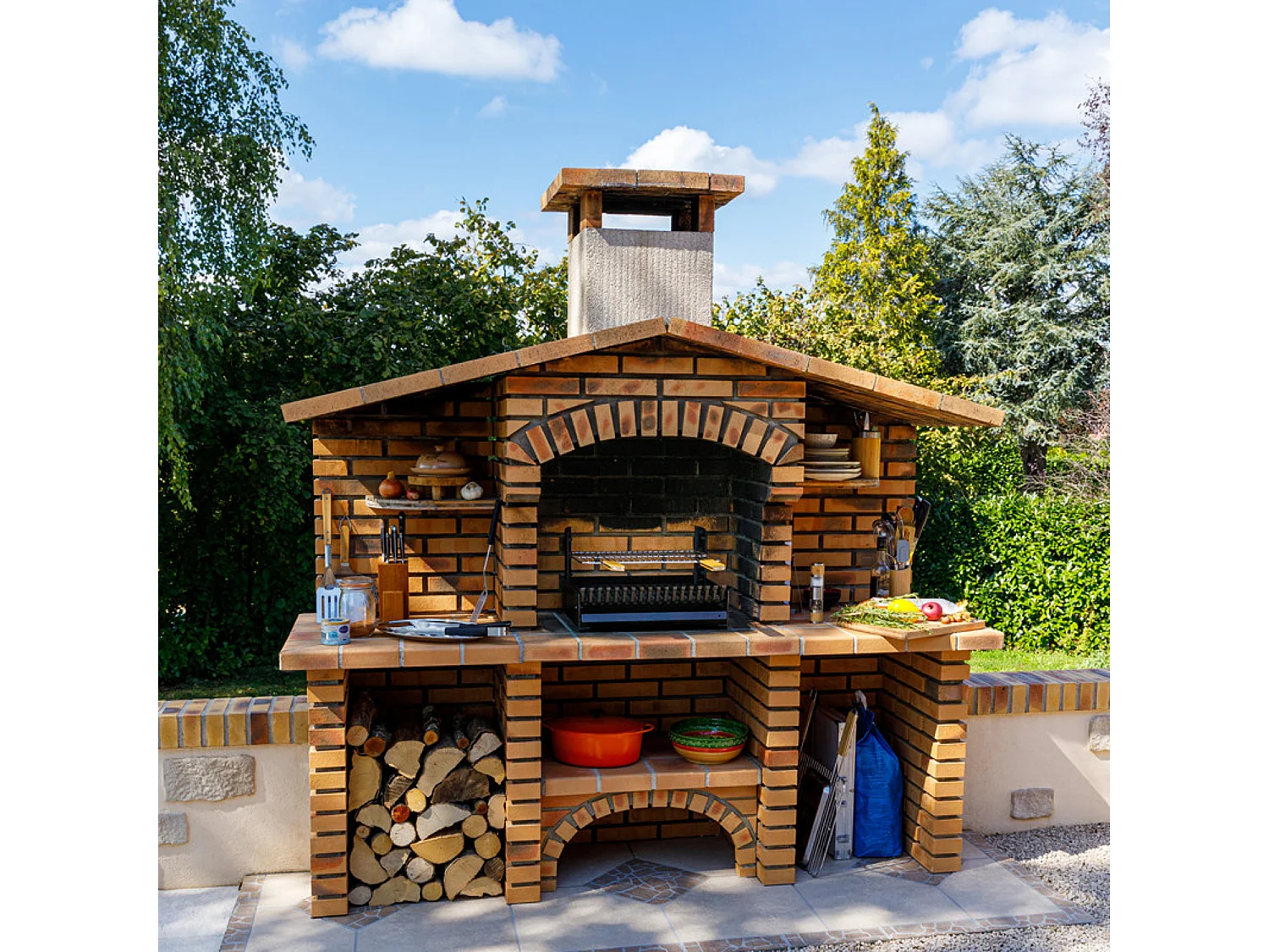 Holzkohlegrill in 3 Höhen verstellbar GRILLOIR - Standgrill