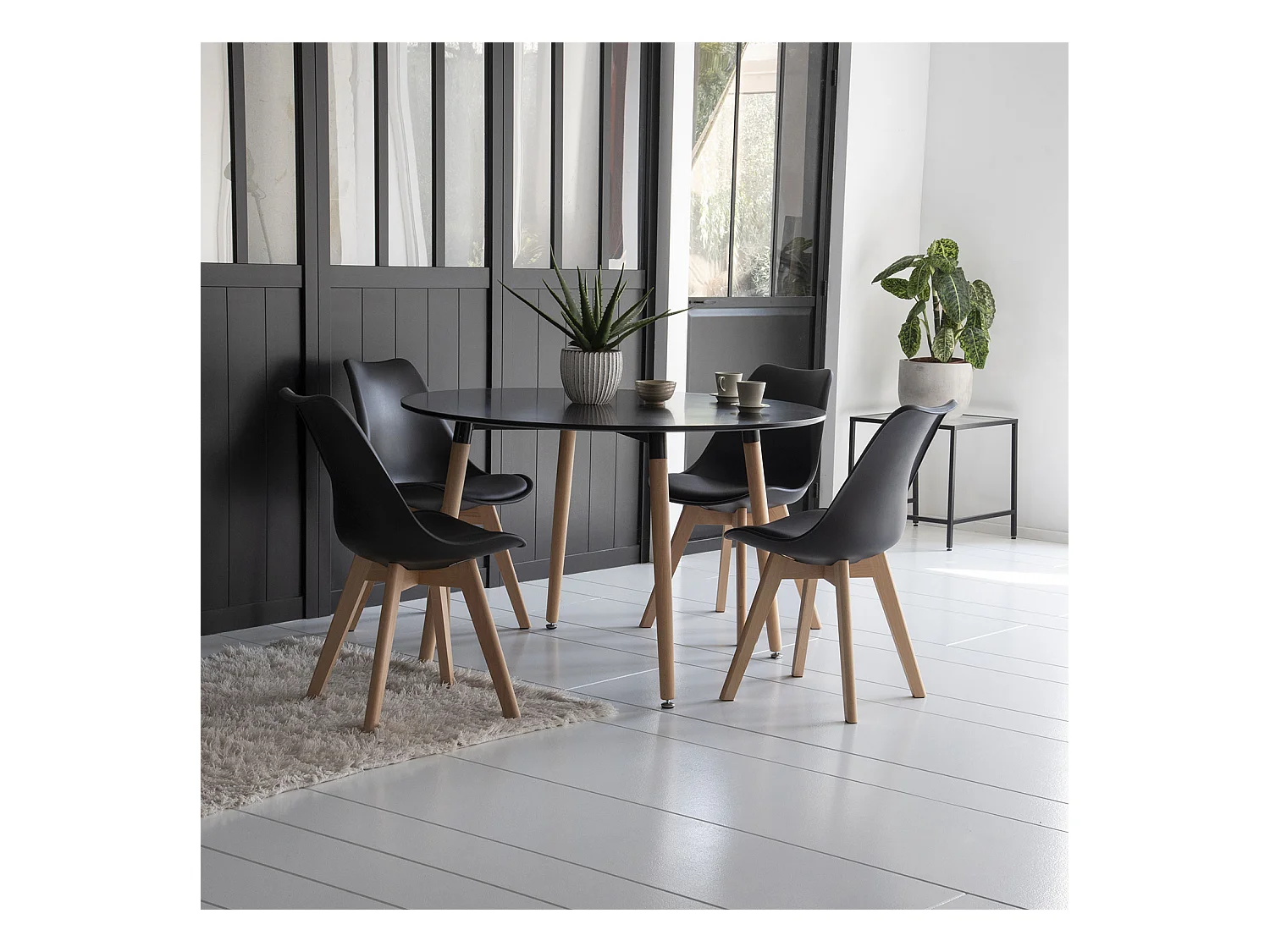 Ensemble table ronde 120cm MARTHA et 4 chaises NORA noir - HAPPY GARDEN