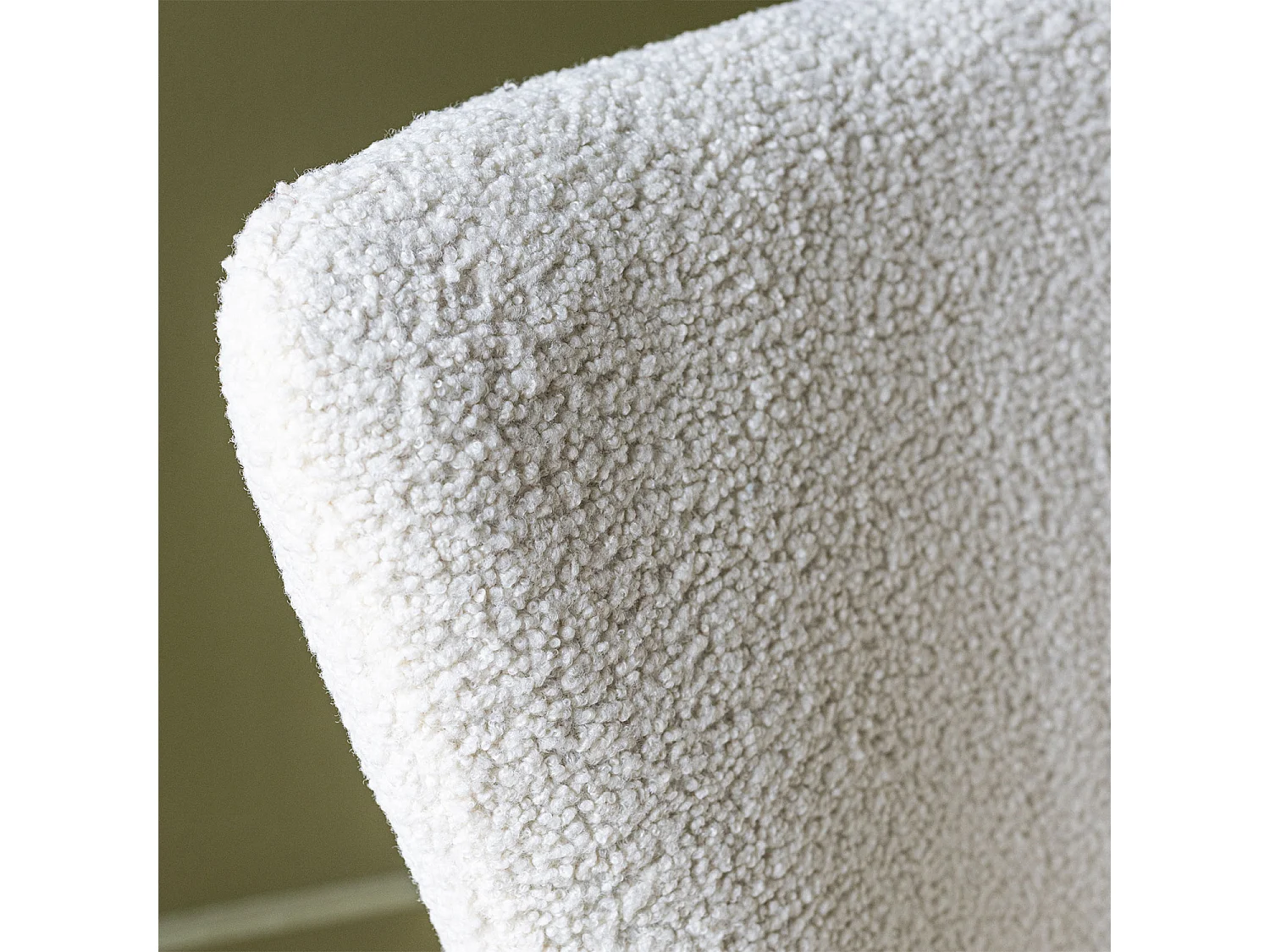 Fauteuil en tissu bouclette écru EIRA - HAPPY GARDEN