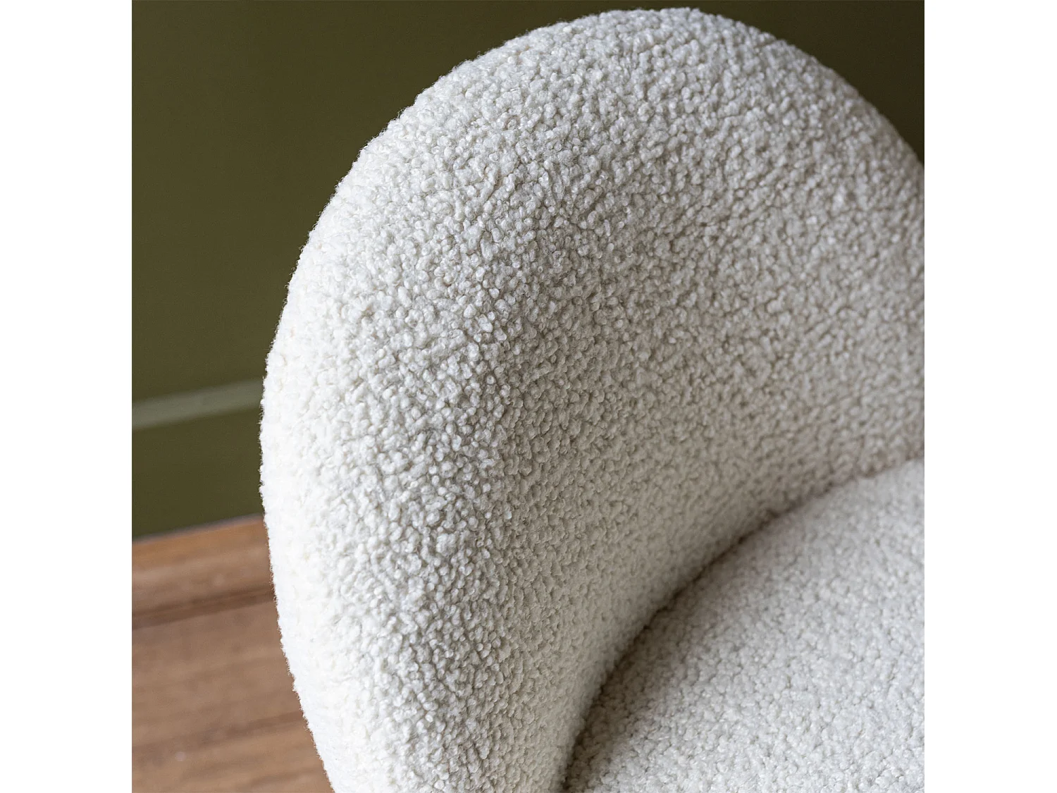 Fauteuil en tissu bouclette écru HELMI - HAPPY GARDEN