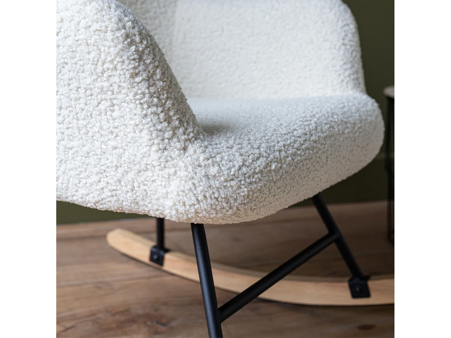 Fauteuil à bascule en tissu bouclette écru KAIRA - HAPPY GARDEN