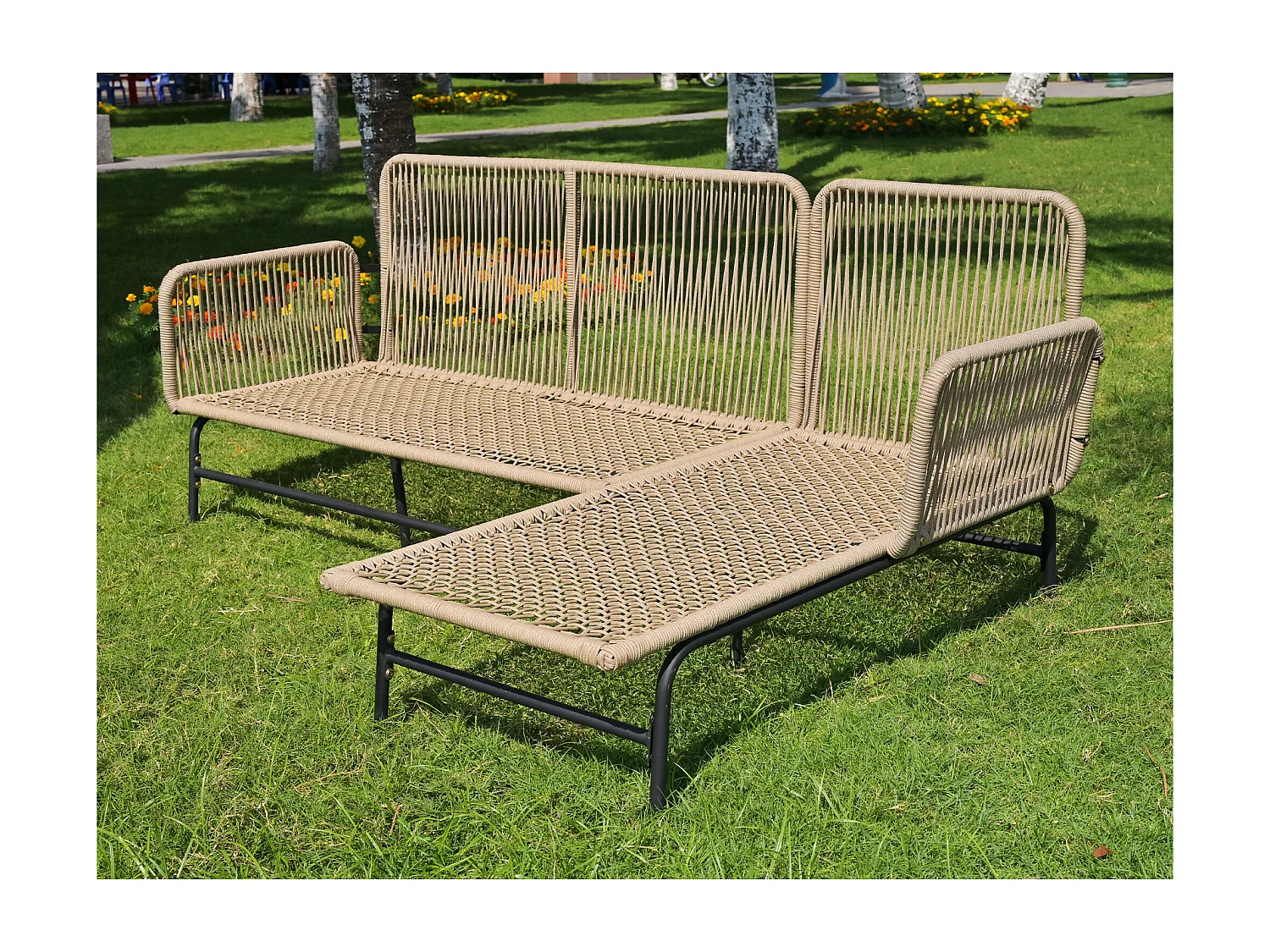 Muebles de jardín esquineros de metal y cuerda tejida: 2 sofás + 1 mesa de centro - gran comodidad con 7 cojines de asiento y respaldo - beige