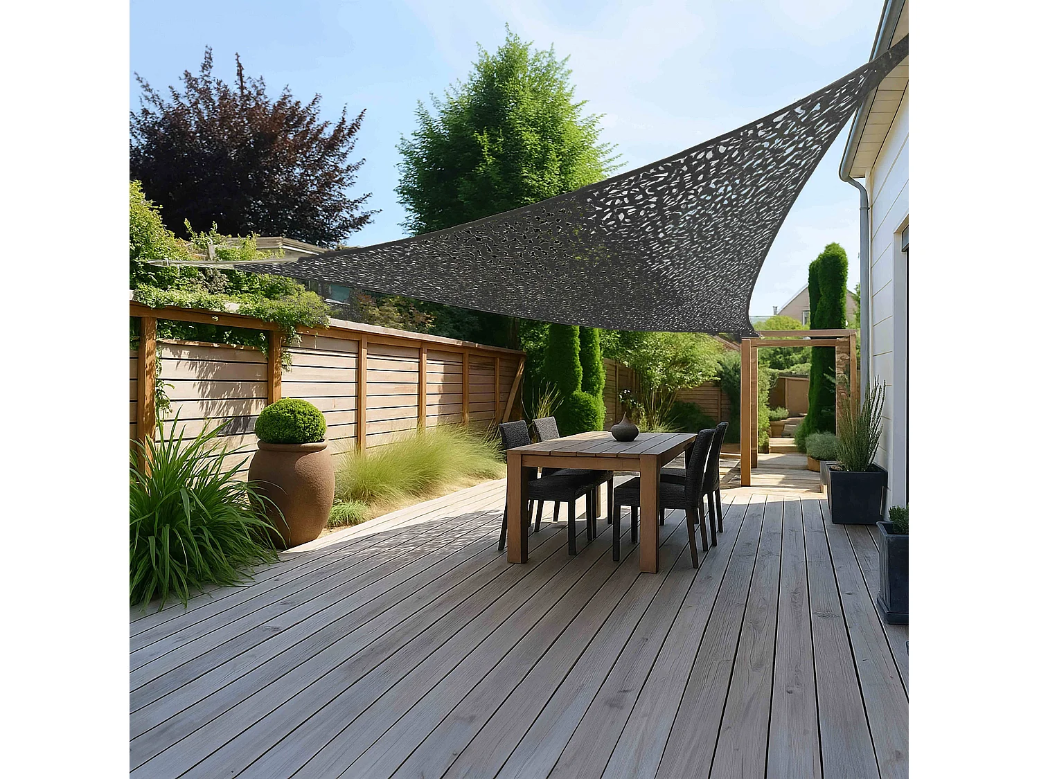 Voile d'ombrage camouflage triangulaire