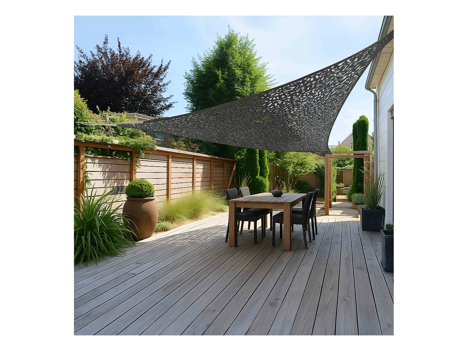 Voile d'ombrage camouflage triangulaire