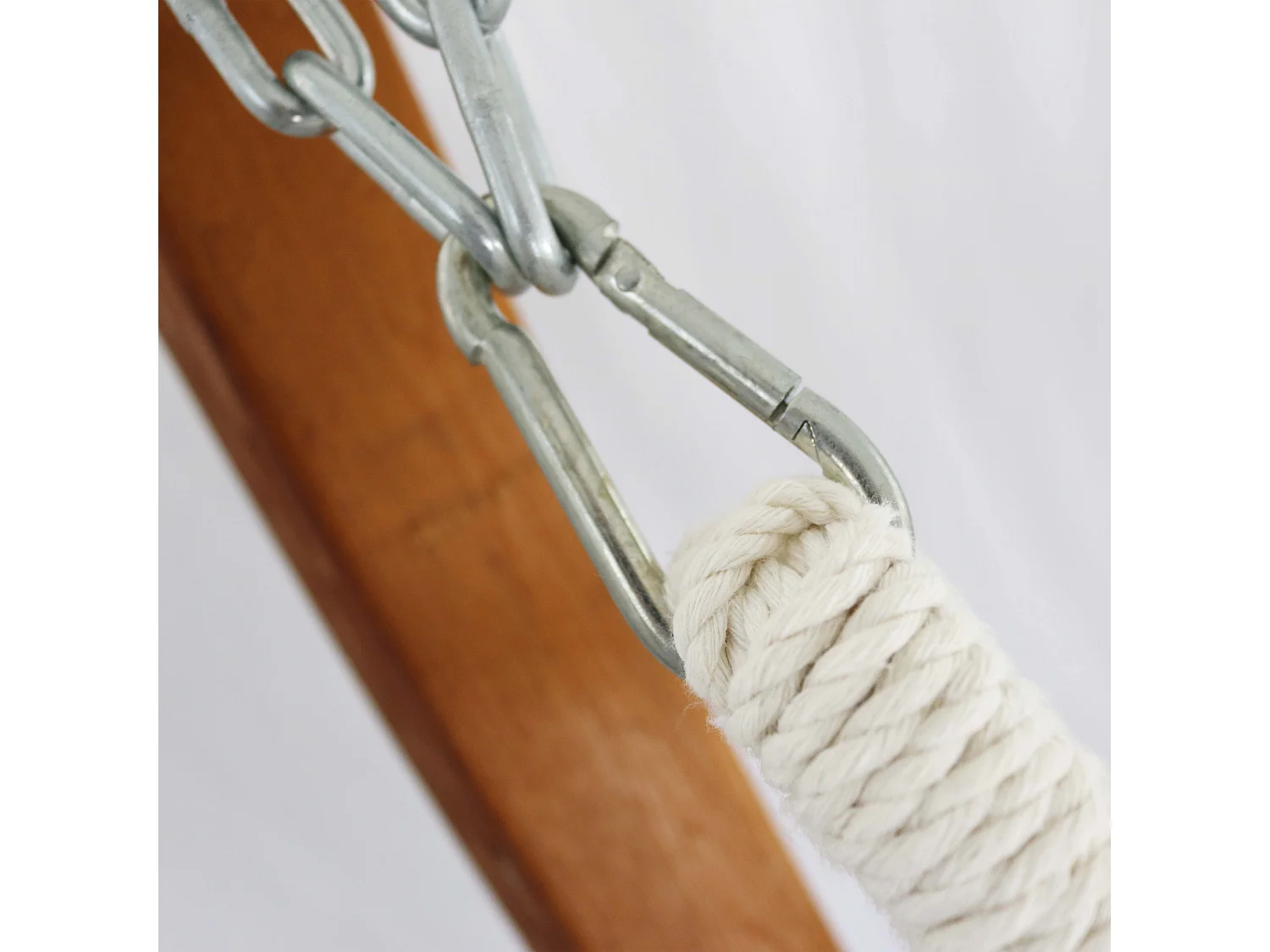 Hamac sur pied en bois noir