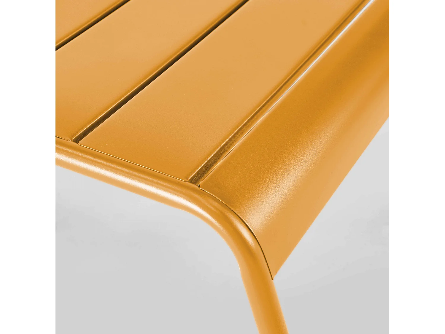 Repose pied en métal jaune - Palavas