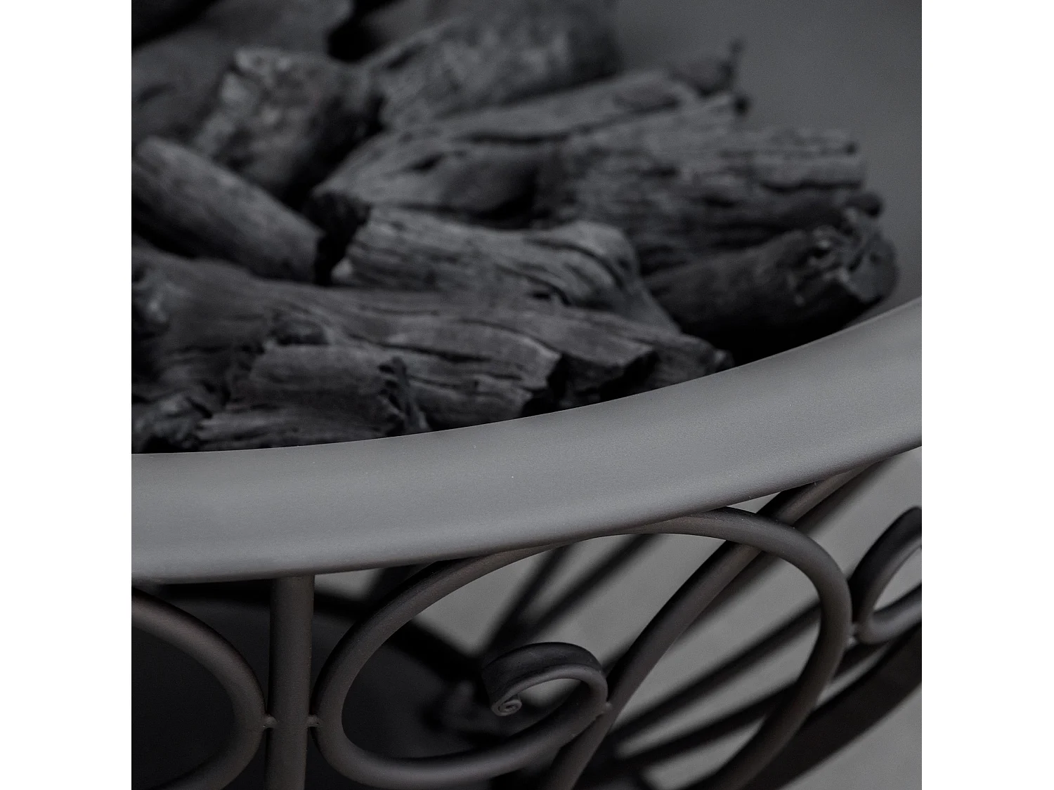 Brasero boule de feu cheminée foyer extérieur Ø 76 x 50H cm grille à charbon couvercle tisonnier housse métal noir bronze