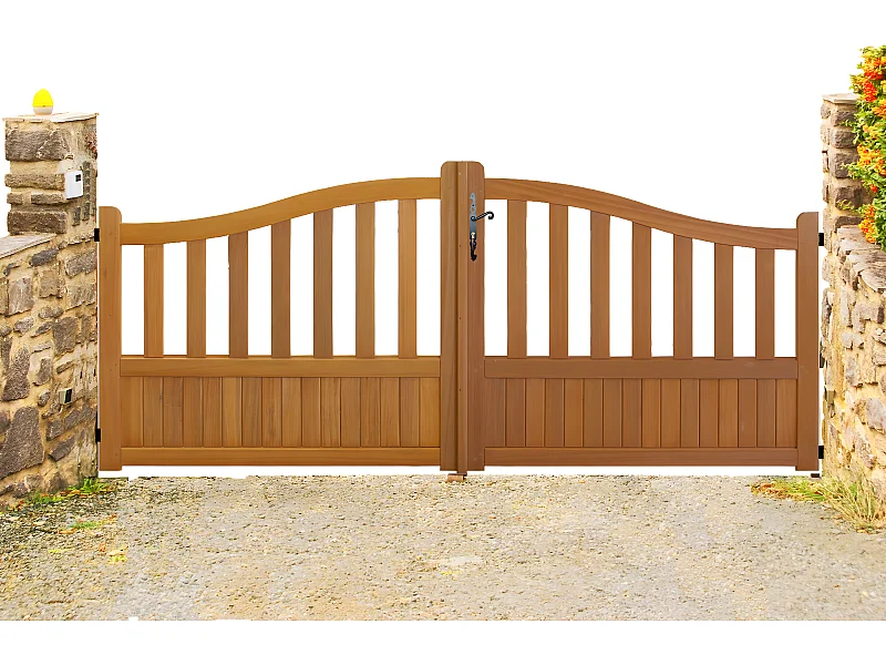 portail En Bois Ajouree L3,50m X H1,10/1,30 Gd Menuiseries